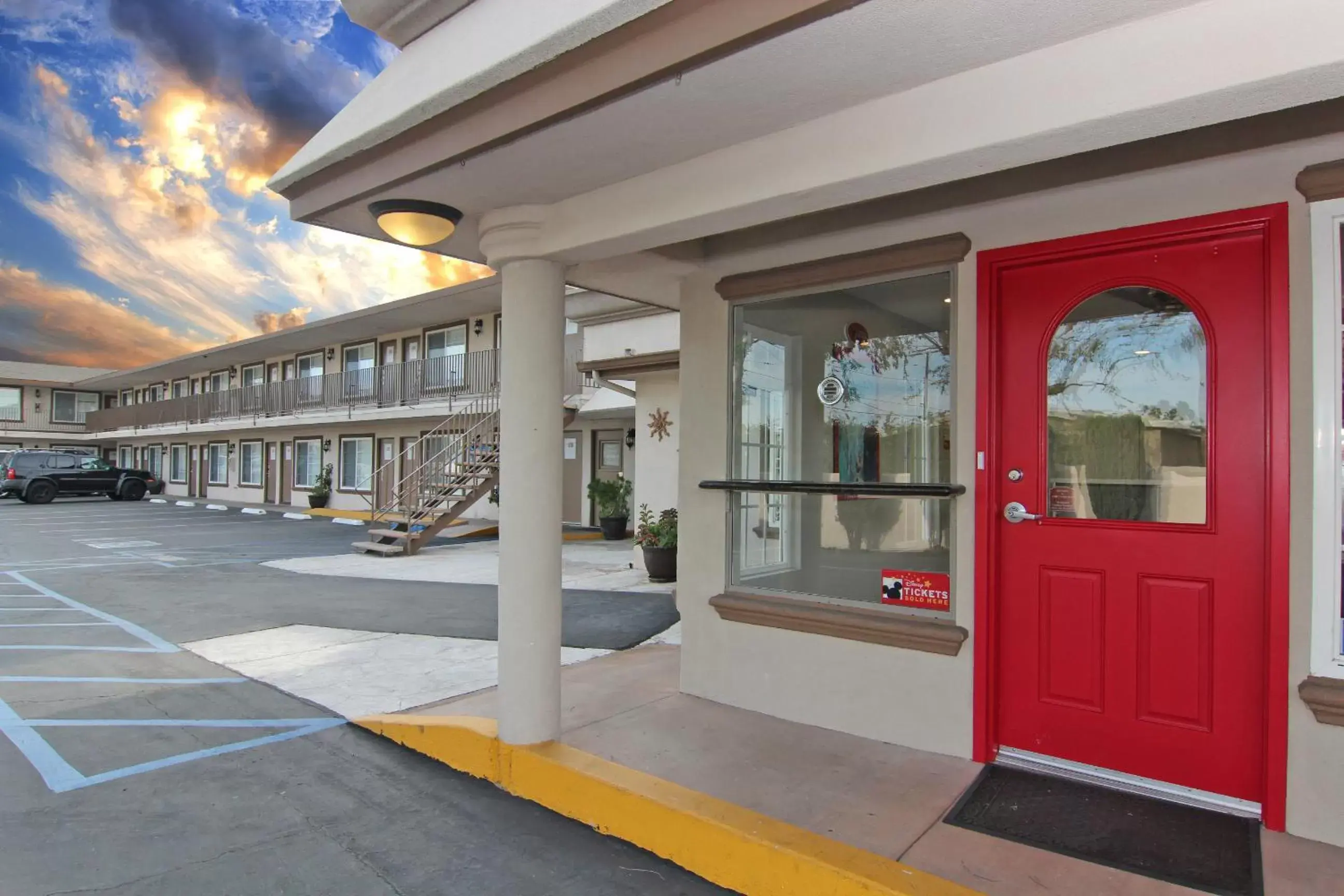 Facade/entrance in Hotel 414 Anaheim