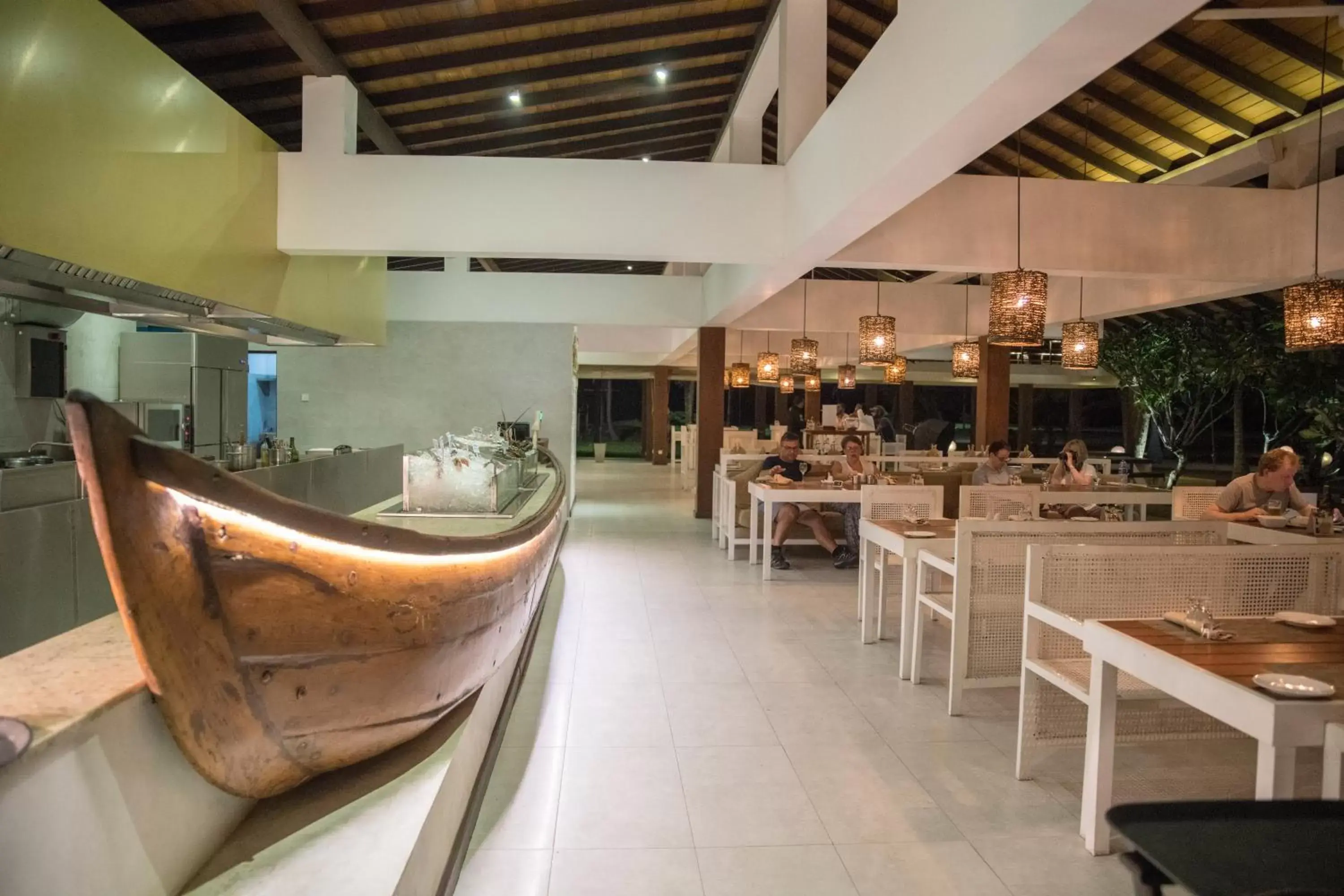 Restaurant/places to eat in Pegasus Reef Hotel
