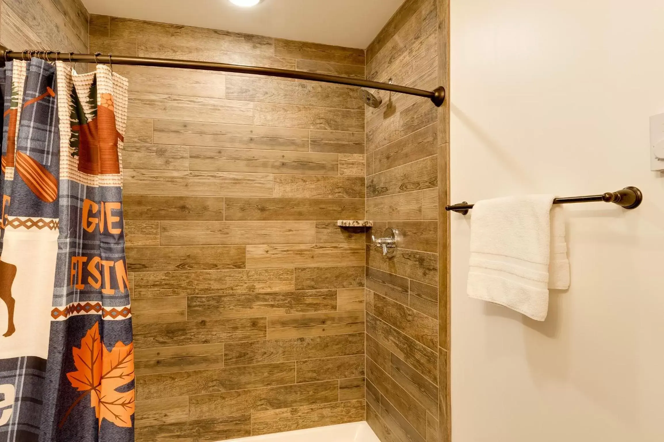 Bathroom in Cobble Mountain Lodge