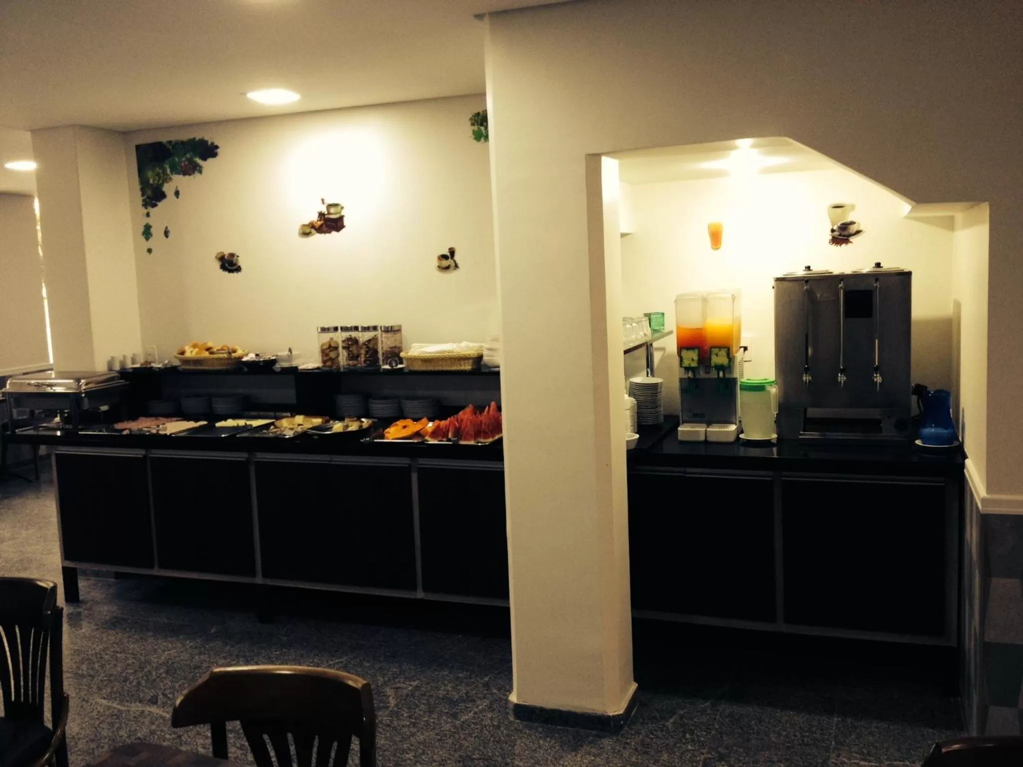 Restaurant/places to eat in Hotel America do Sul