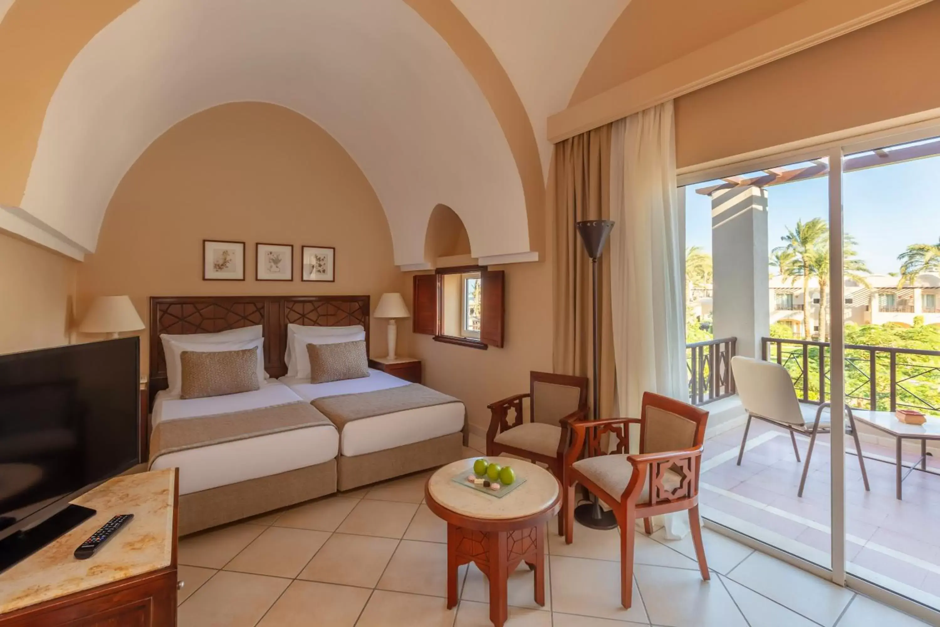 Bedroom, Seating Area in Iberotel Makadi Beach