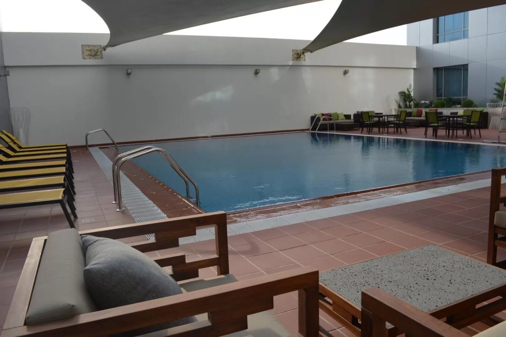 Swimming pool in Adagio Jeddah City Center