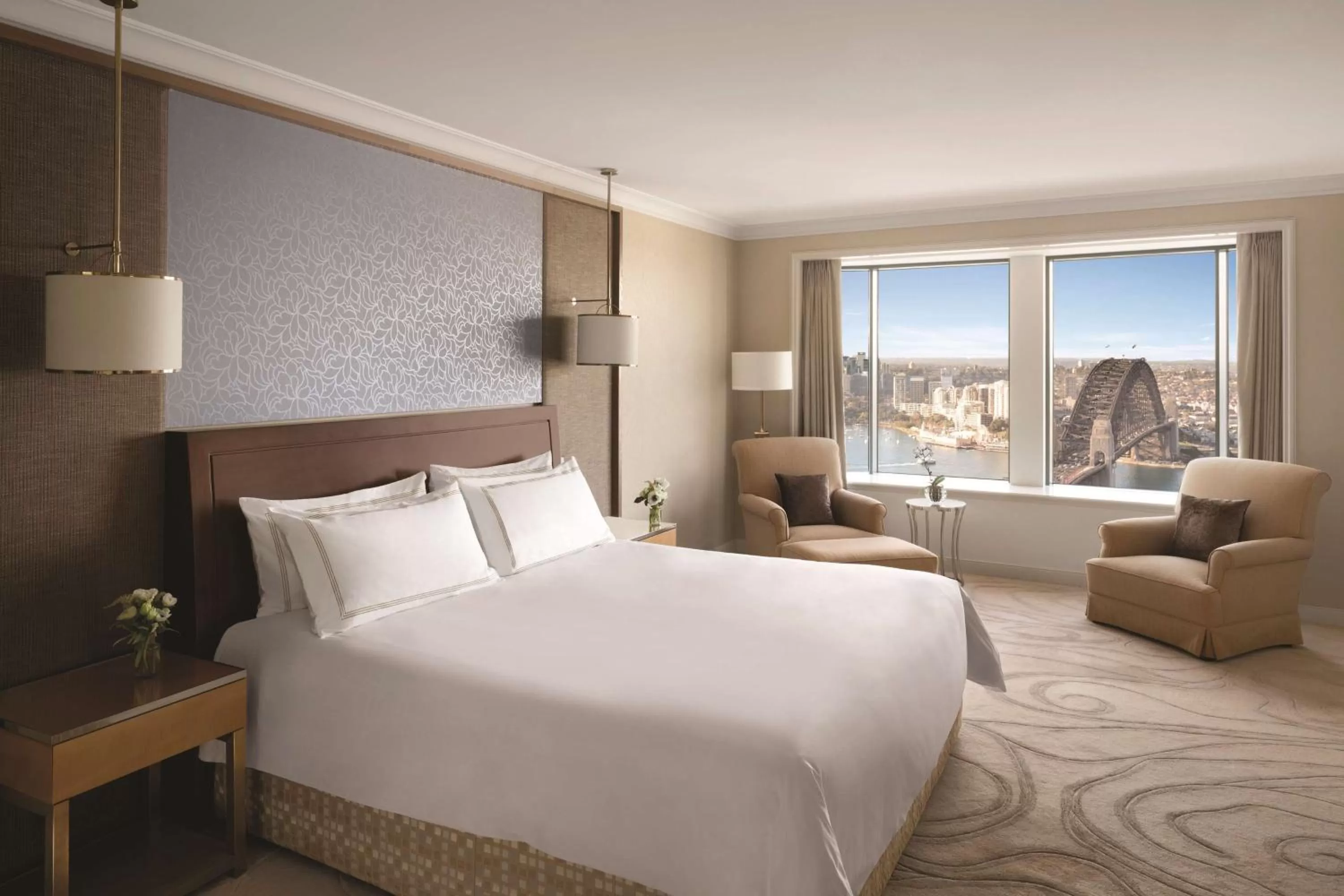 TV and multimedia, Bed in Shangri-La Sydney