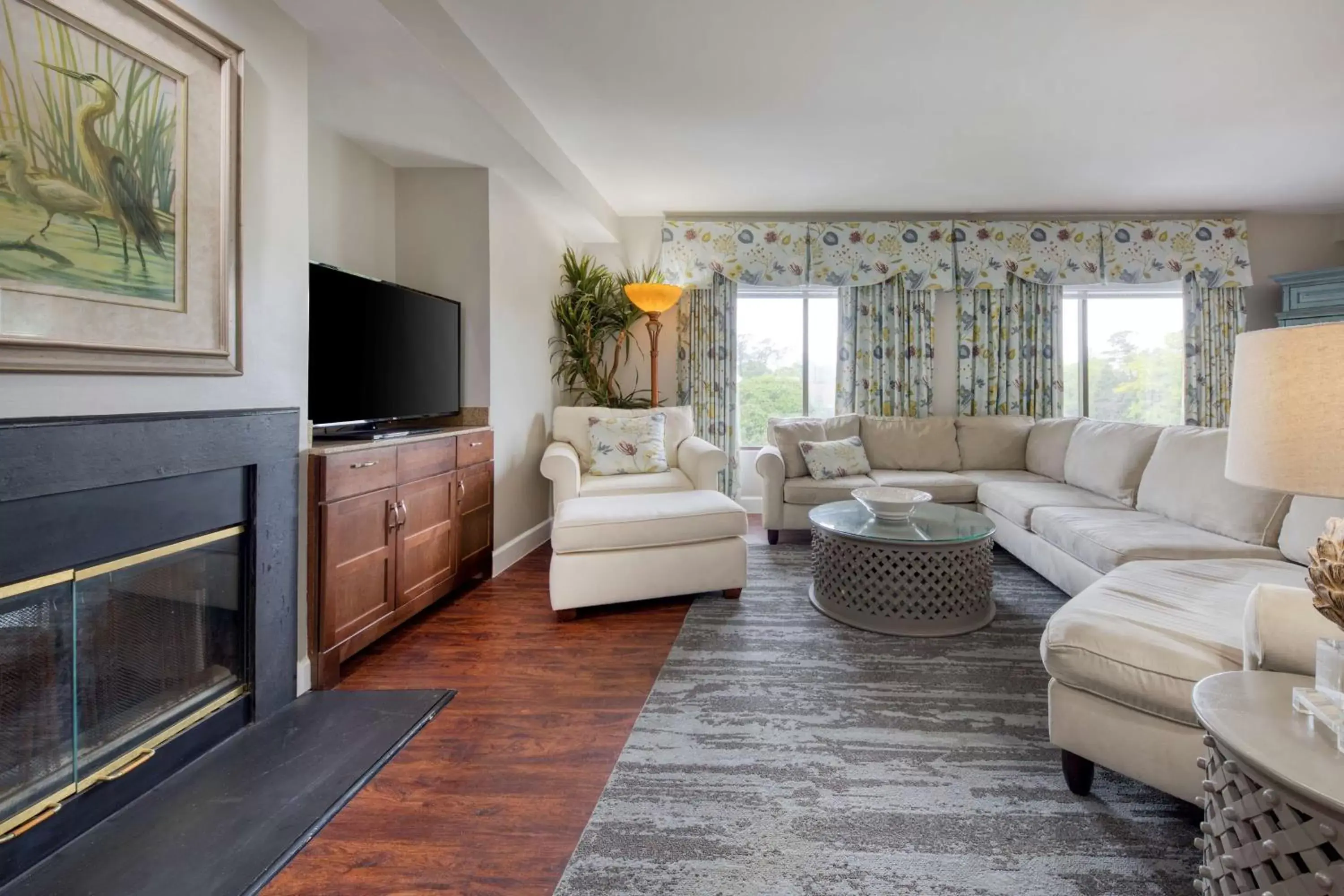 Living room, Seating Area in Hampton Inn & Suites Wilmington/Wrightsville Beach