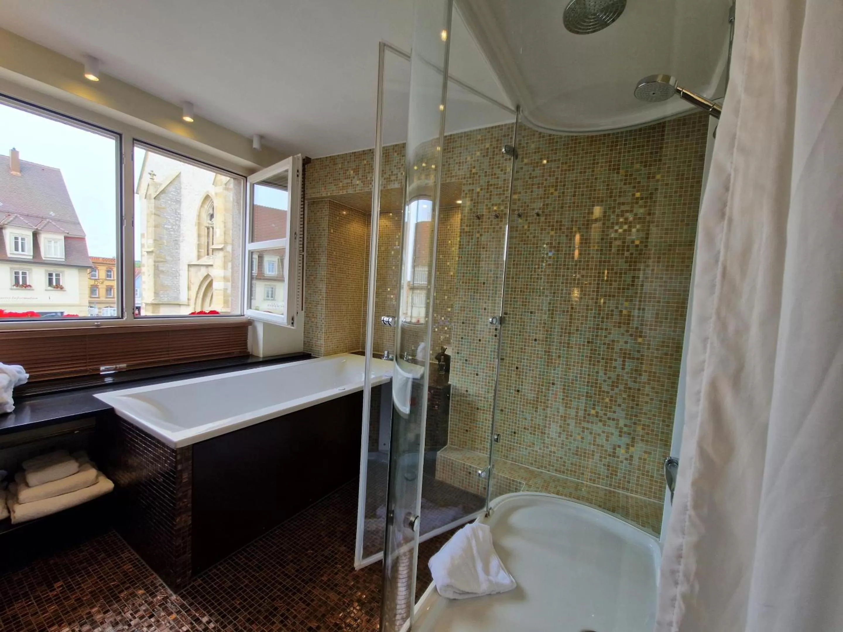 Shower in Laurentius Boutique-Hotel & Restaurant