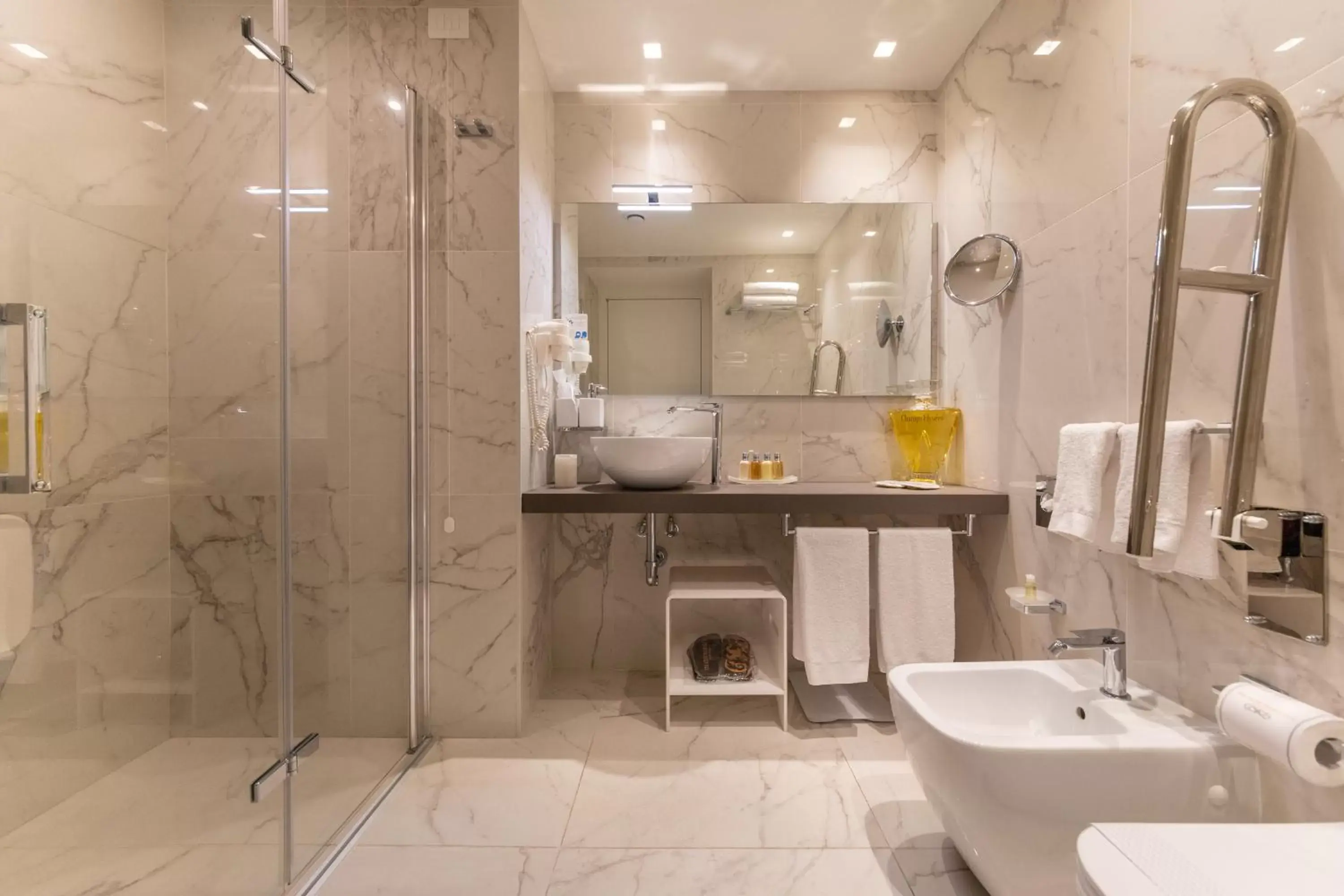 Bathroom in Palazzo Marletta Luxury House Hotel