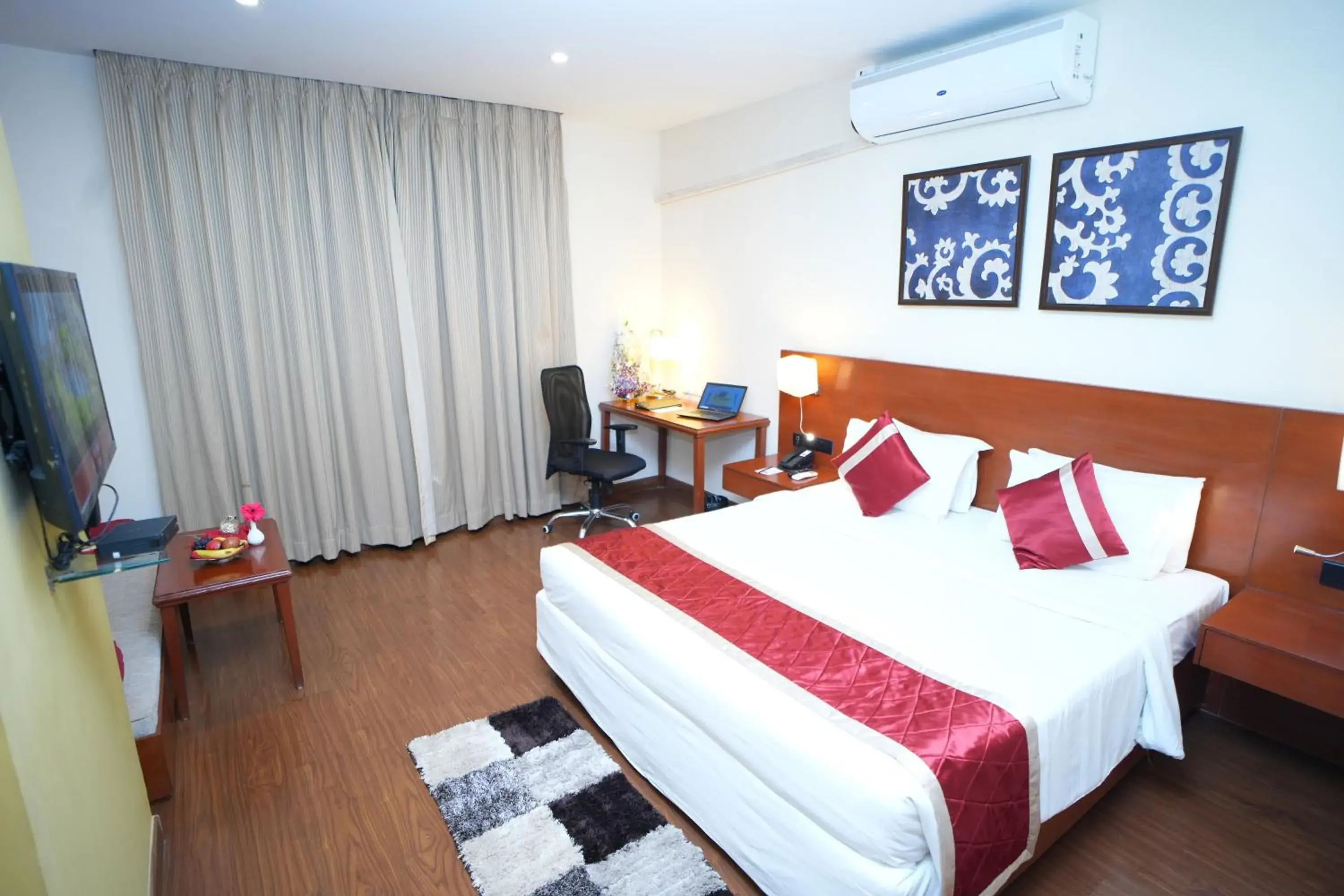 Bedroom, Bed in Siesta Hitech Hotel
