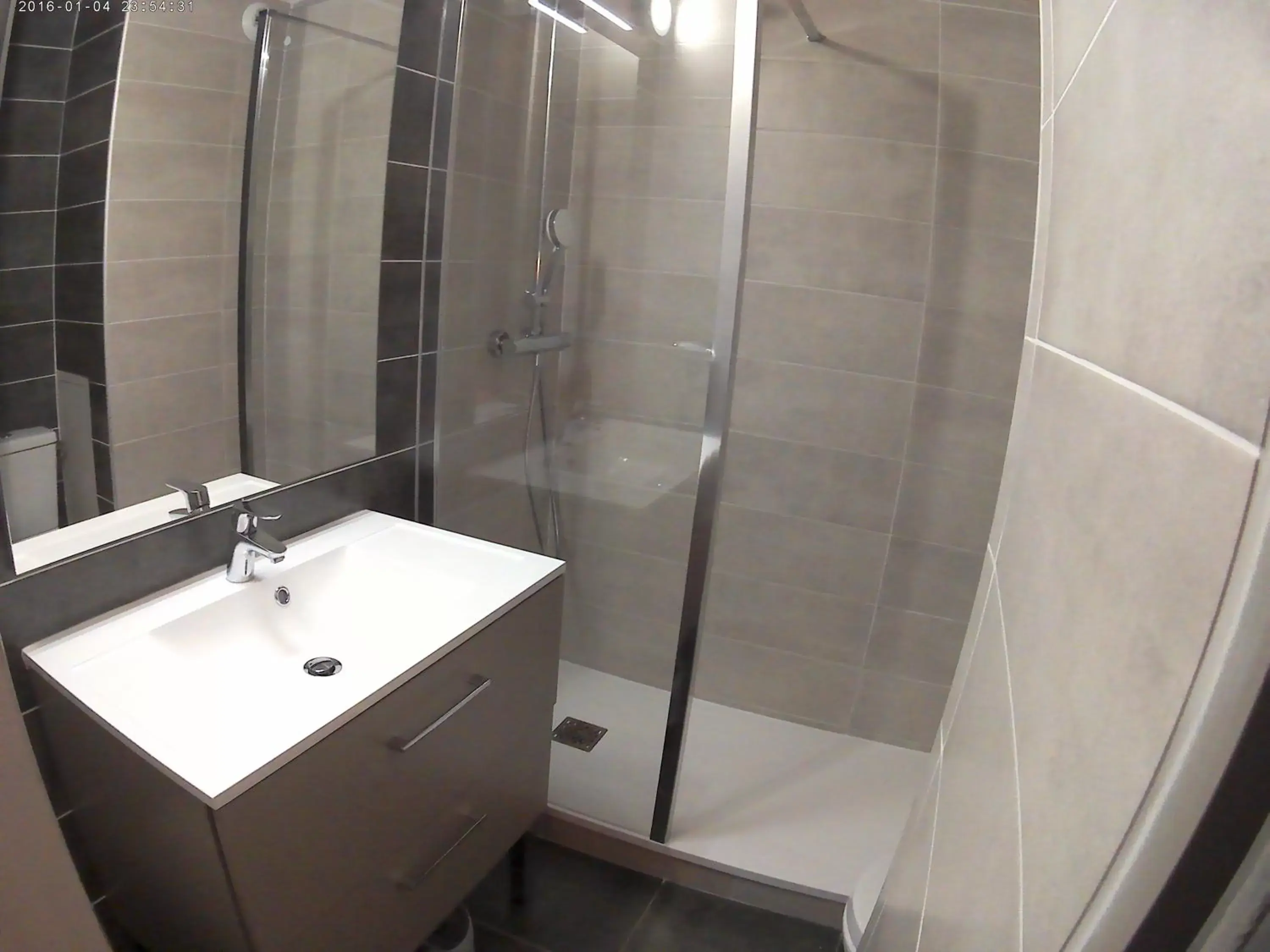 Shower, Bathroom in Kyriad Grenoble-Voiron Chartreuse-Centr'alp