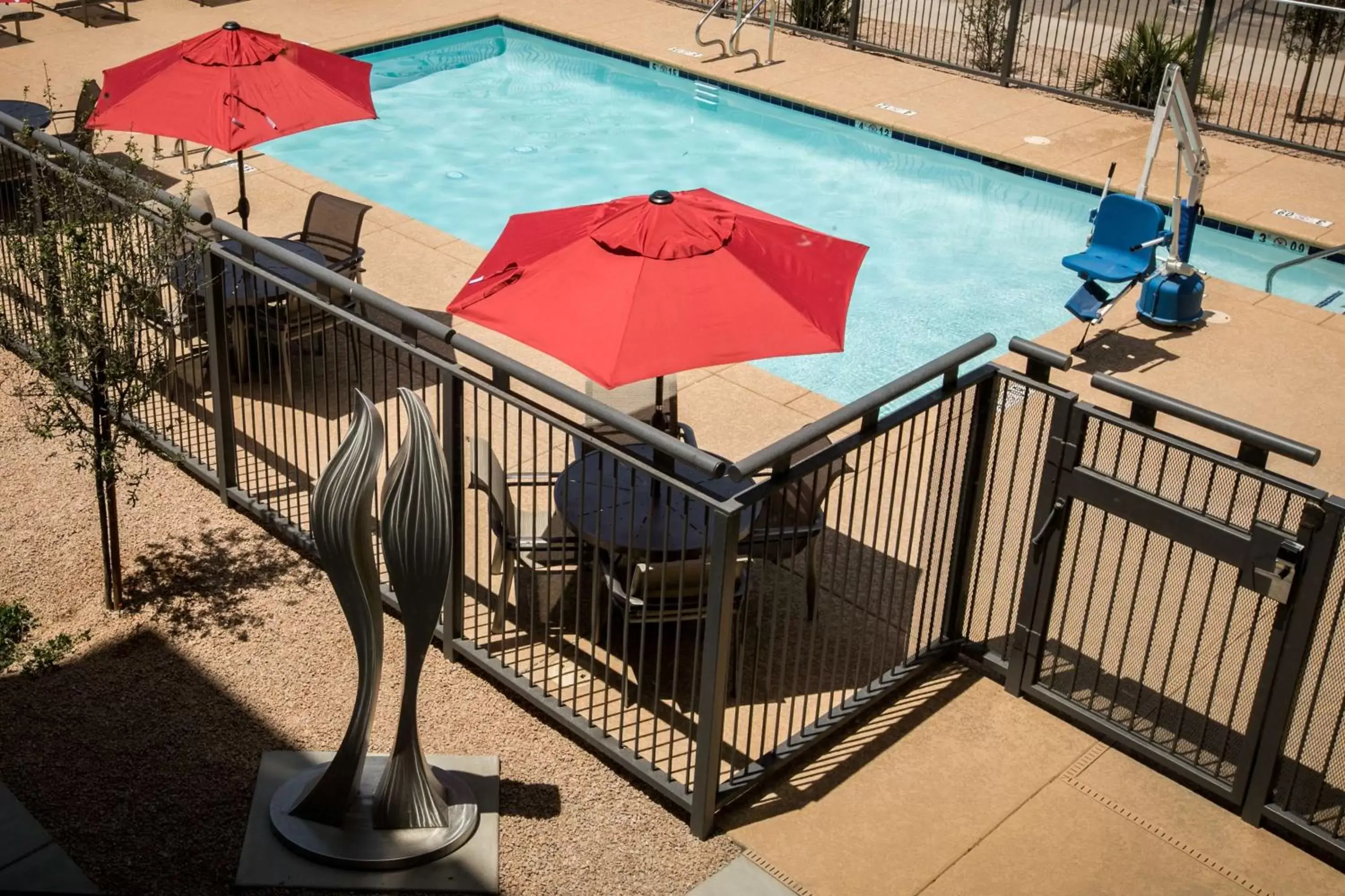 Pool View in Hampton Inn & Suites Tempe/Phoenix Airport, Az
