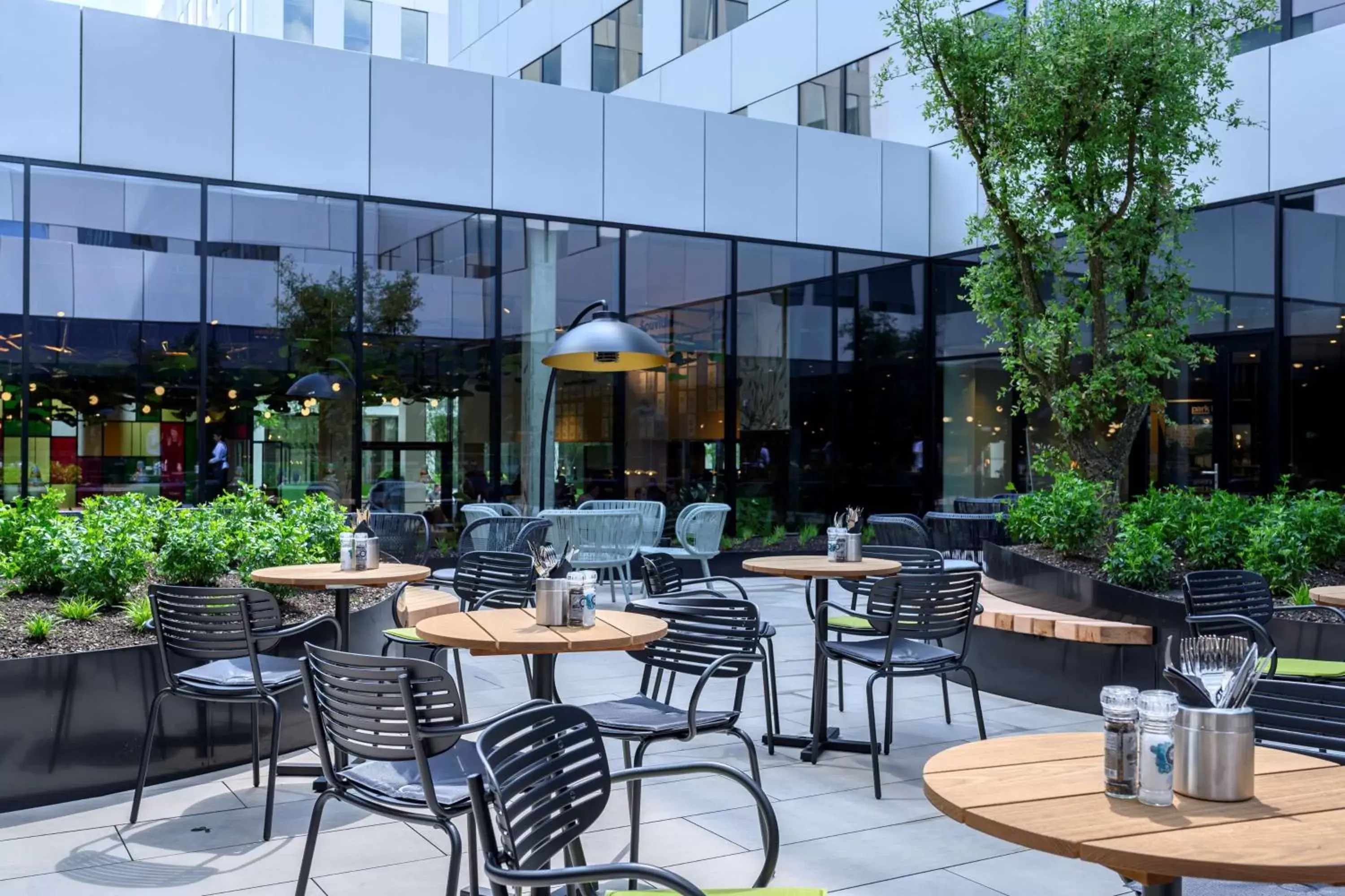 Restaurant/Places to Eat in Park Inn by Radisson Antwerp Berchem