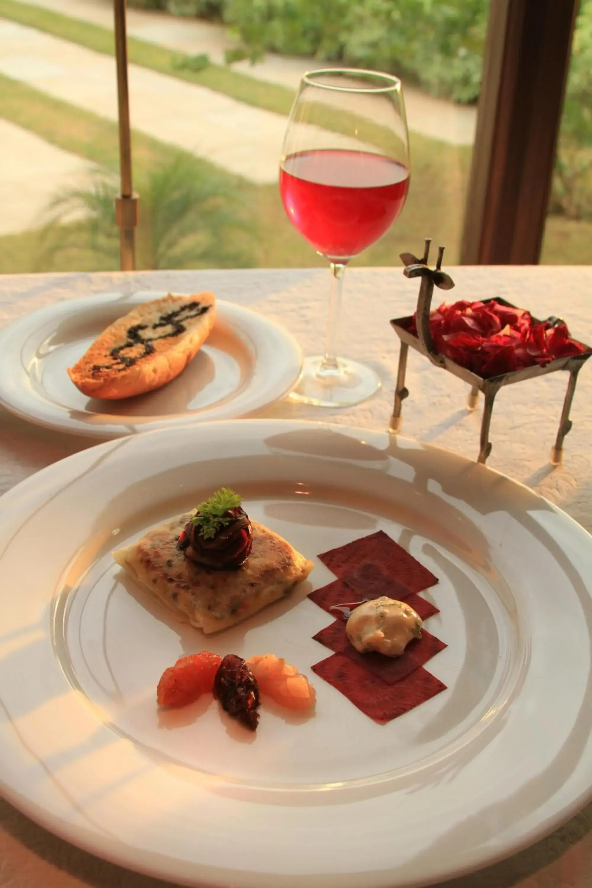 Food and drinks in Tree of Life Resort & Spa Jaipur Food and drinks in Tree of Life Resort & Spa Jaipur