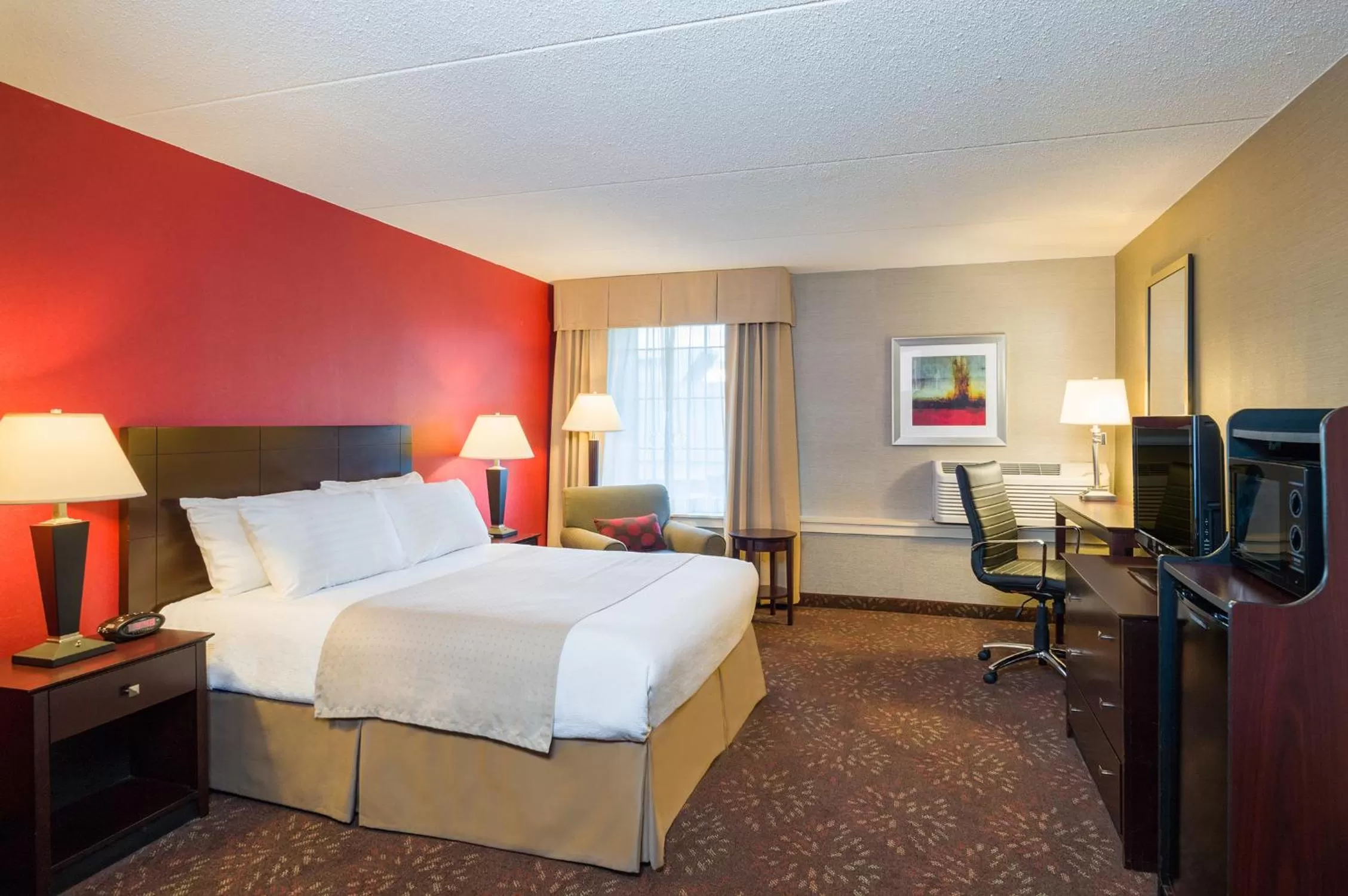 Photo of the whole room, Bed in Holiday Inn Norwich by IHG