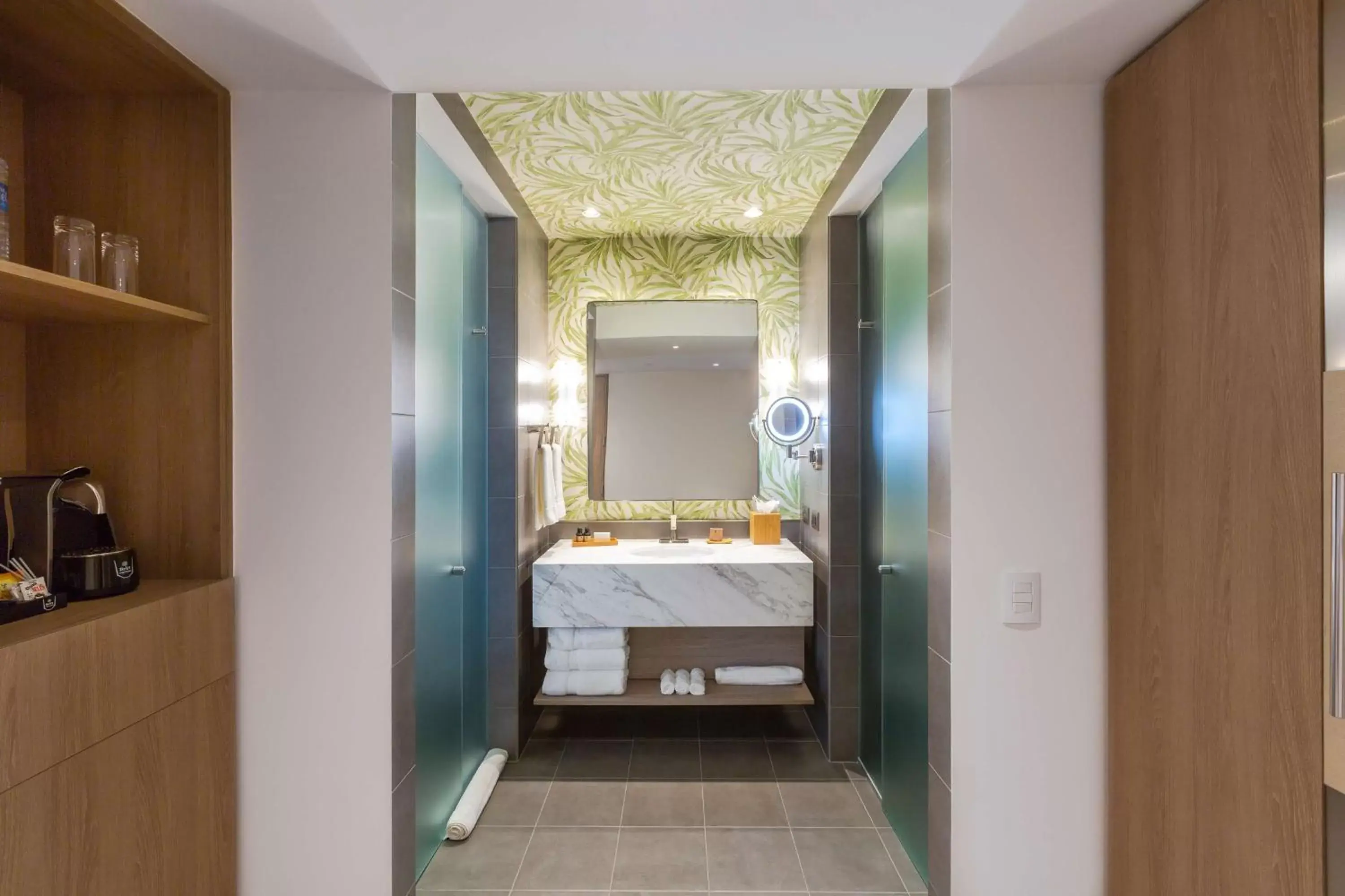 Bathroom, Bed in Gran Hotel Costa Rica, Curio Collection By Hilton
