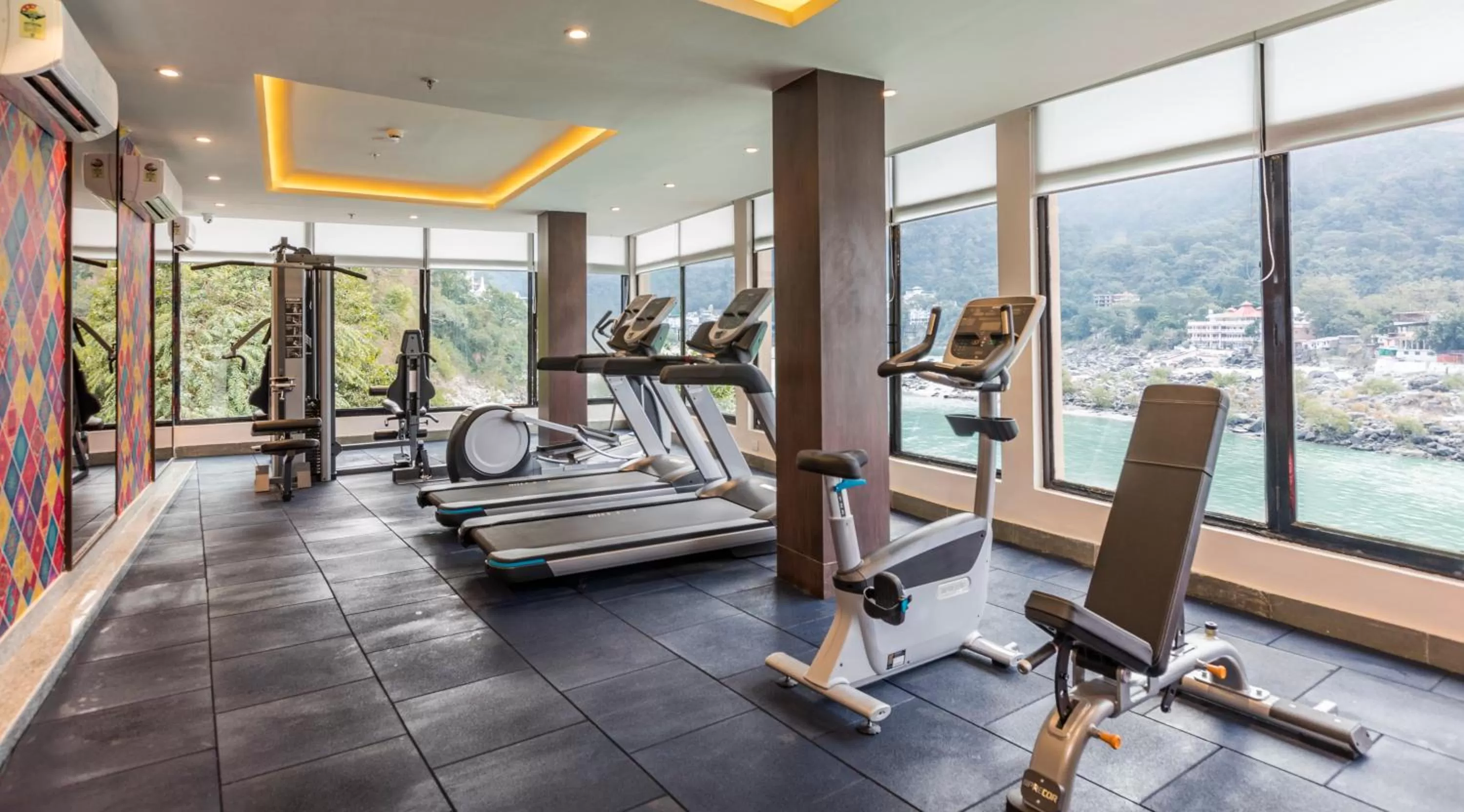 Fitness centre/facilities in Lemon Tree Premier, Rishikesh