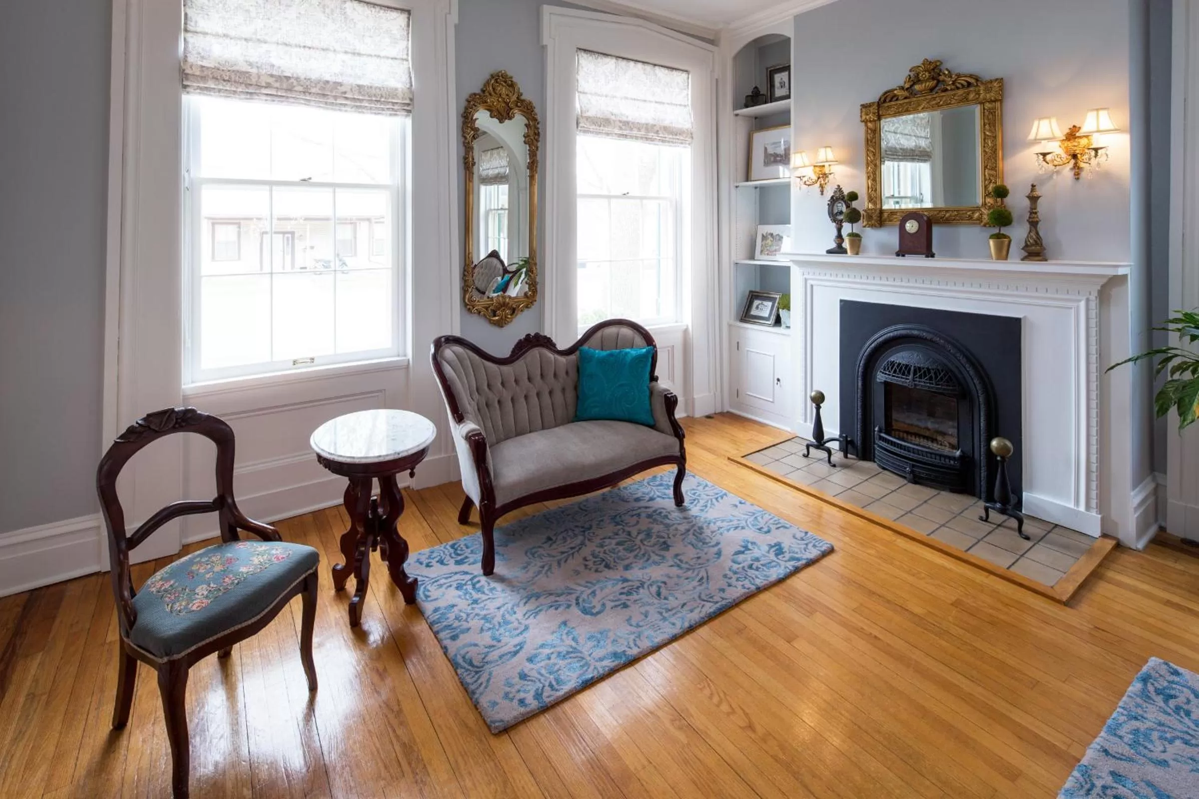 Communal lounge/ TV room, Seating Area in Aldrich Guest House