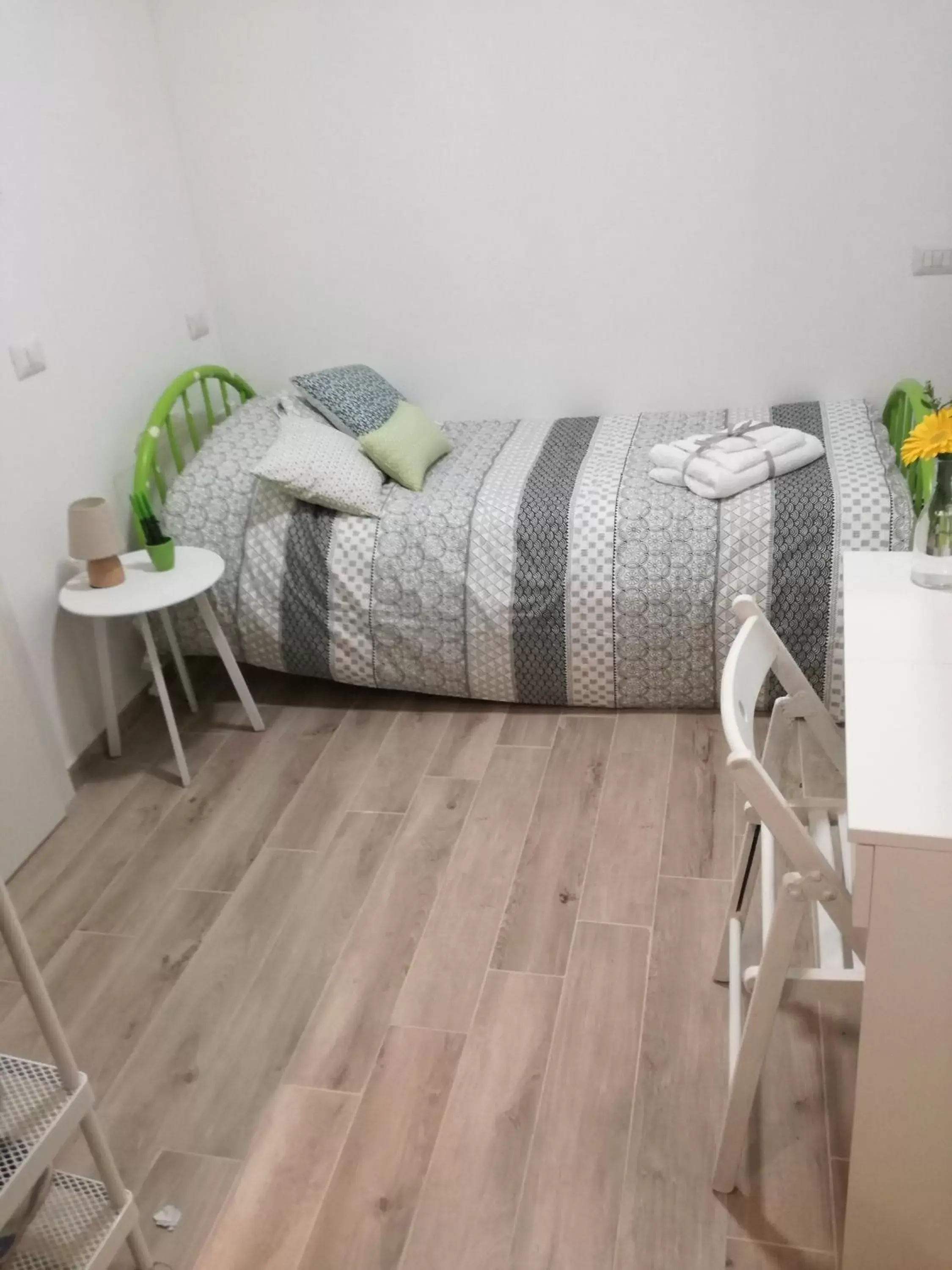 Single Room with Private Bathroom in B&B Casa Lilli Single Room with Private Bathroom in B&B Casa Lilli