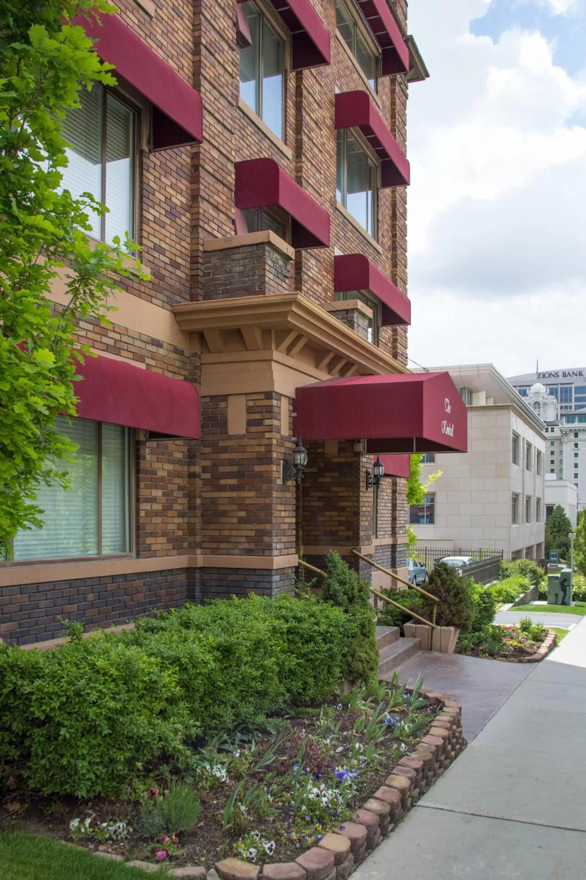 Facade/entrance in The Kimball at Temple Square