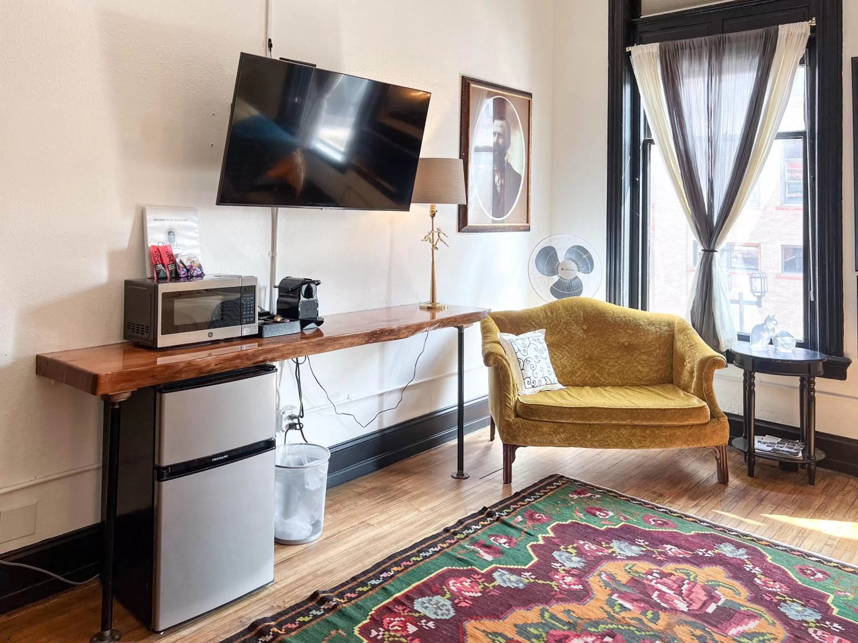 TV and multimedia in The Oliver Inn