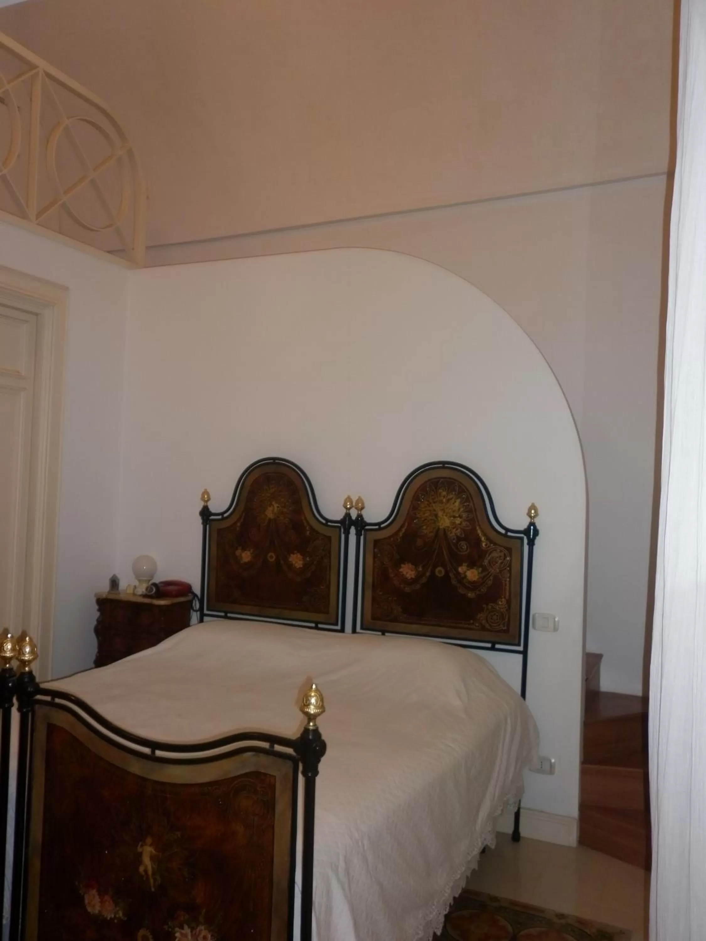 Decorative detail, Bed in Lilla B&B