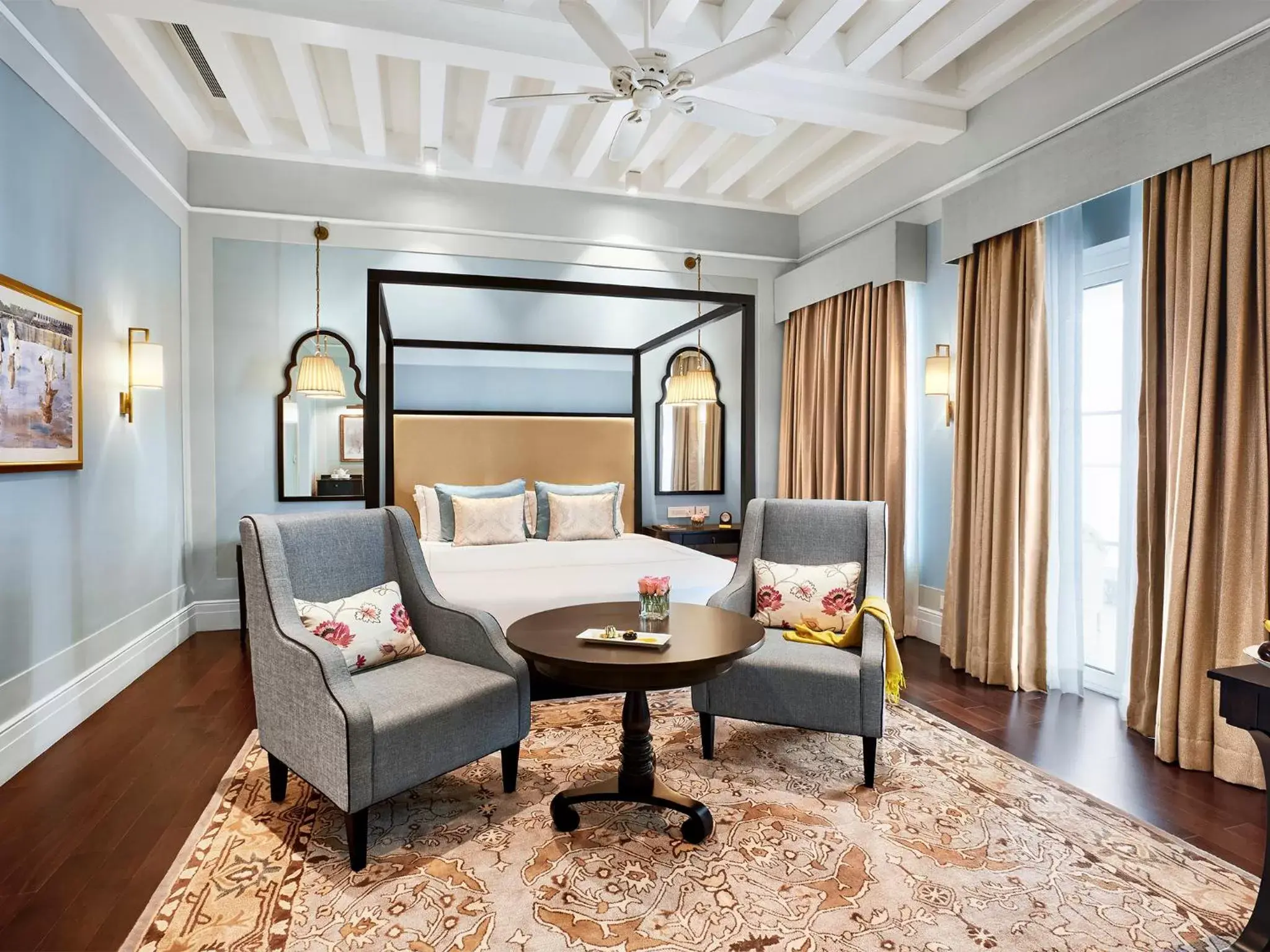 Bedroom, Seating Area in Taj Connemara, Chennai