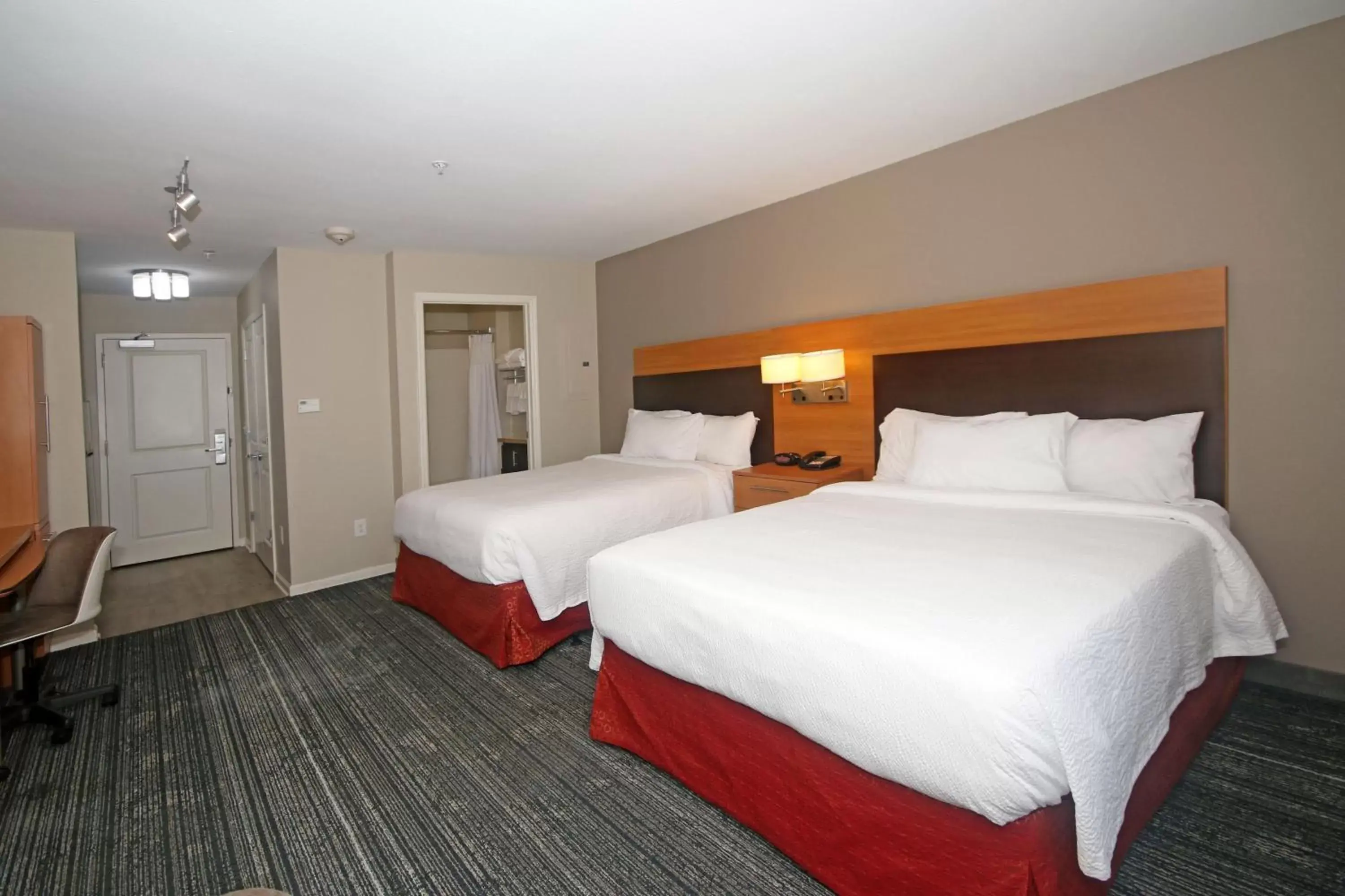 Photo of the whole room, Bed in TownePlace Suites by Marriott Aiken Whiskey Road