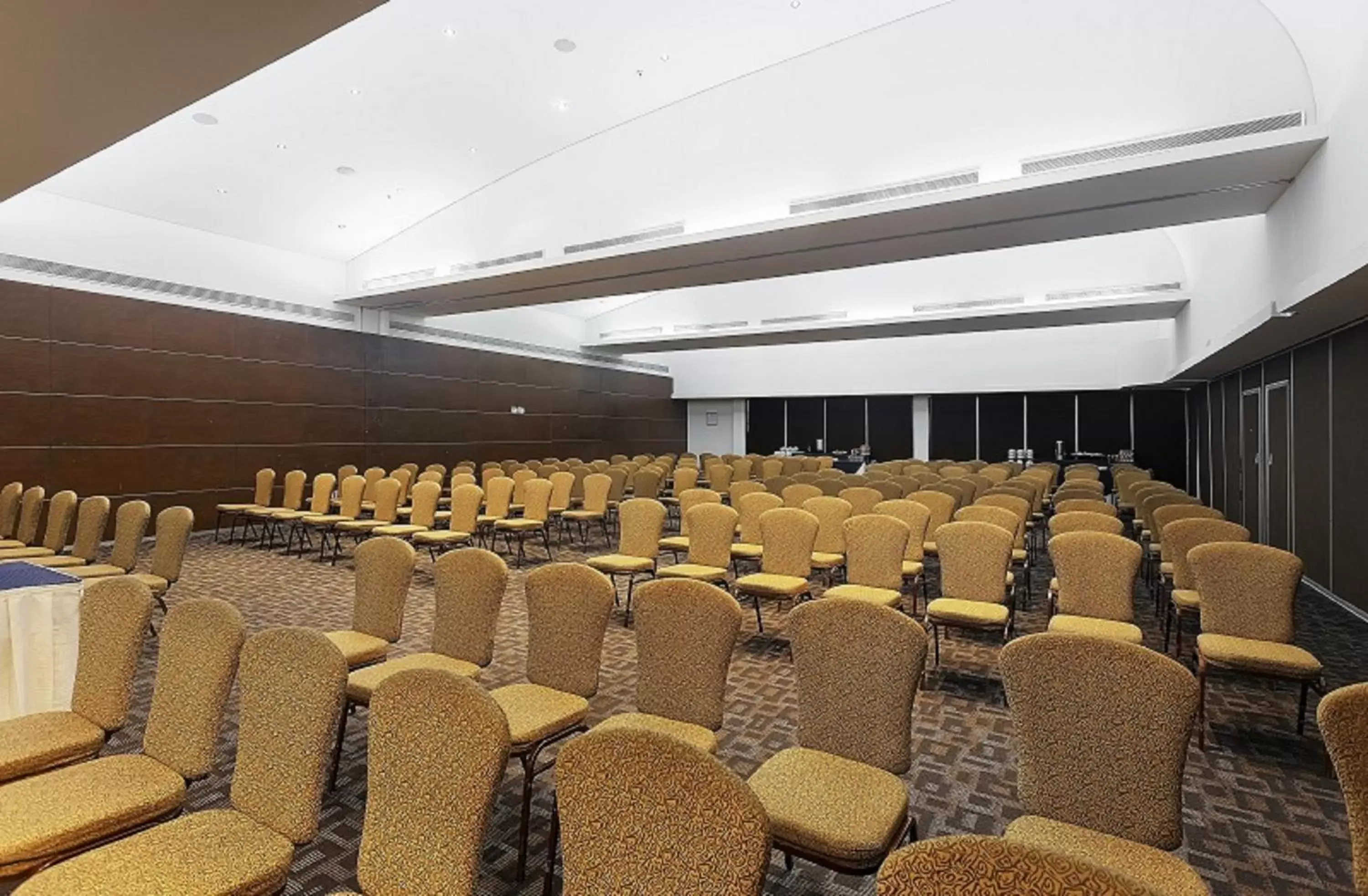 Meeting/conference room in Crowne Plaza Villahermosa, an IHG Hotel