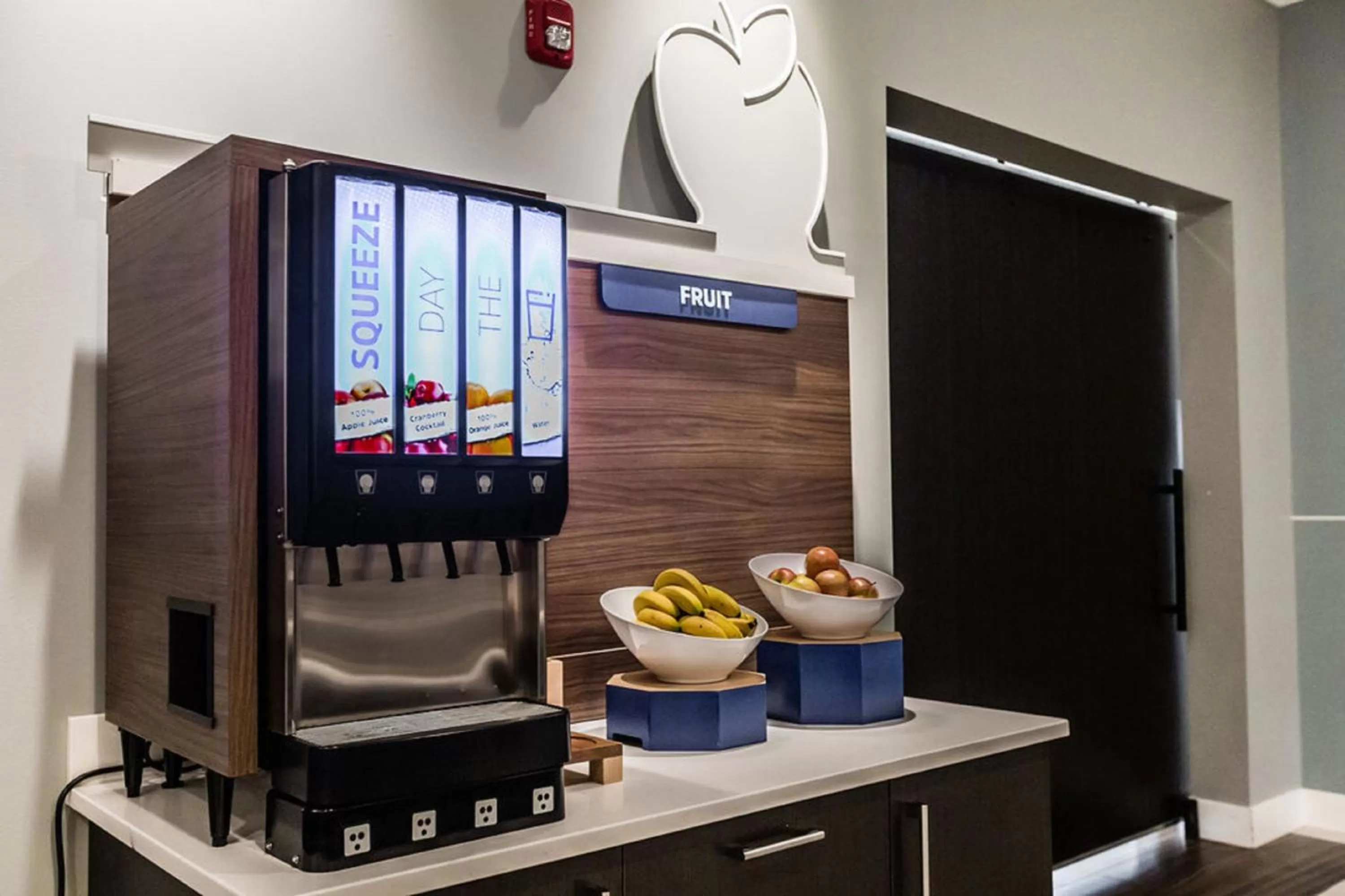 Breakfast in Holiday Inn Express & Suites Edmonton N - St Albert by IHG