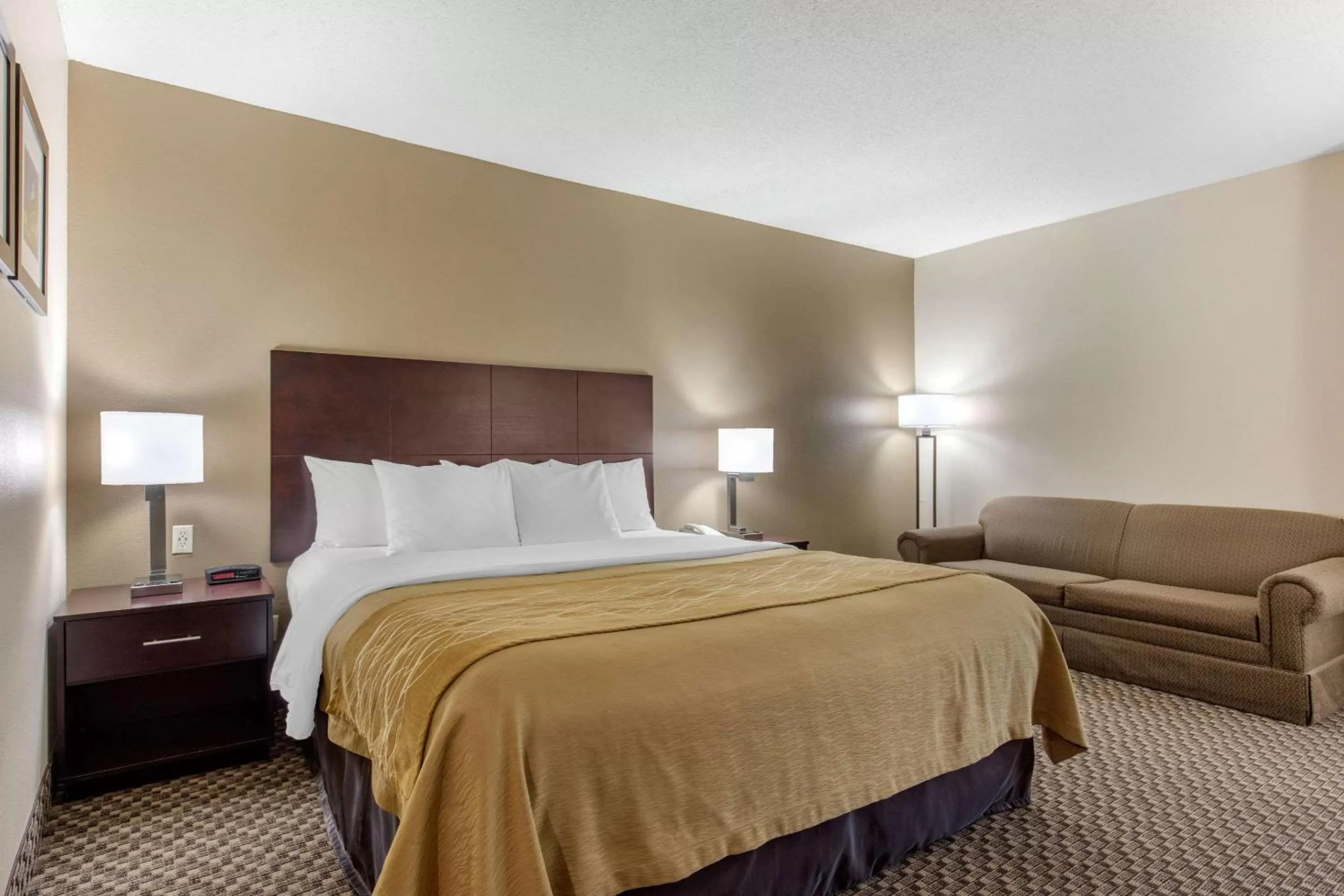 King Room - Accessible/Non-Smoking in Comfort Inn Horn Lake - Southhaven