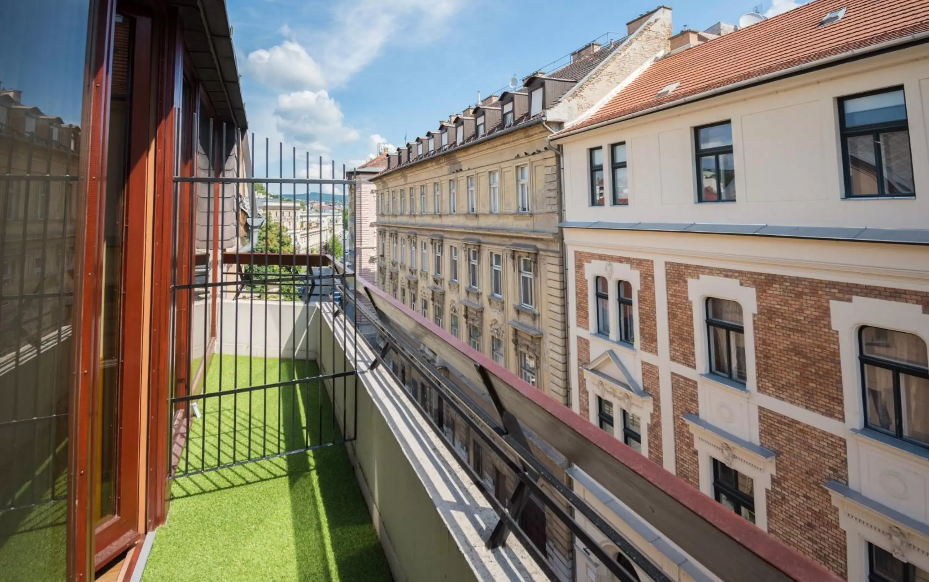 Property building in Hotel Orion Property building in Hotel Orion