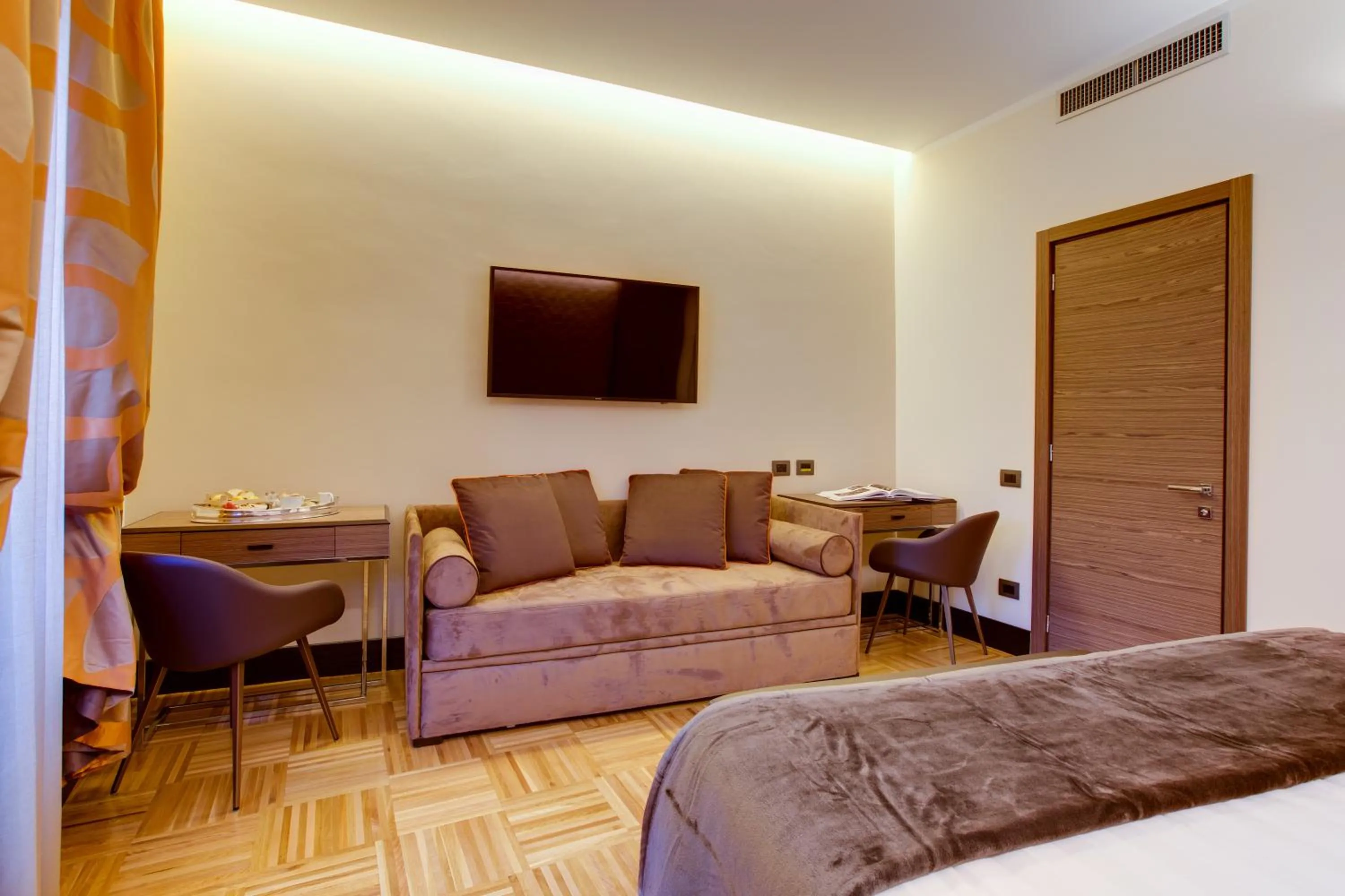 Living room in Solo Experience Hotel