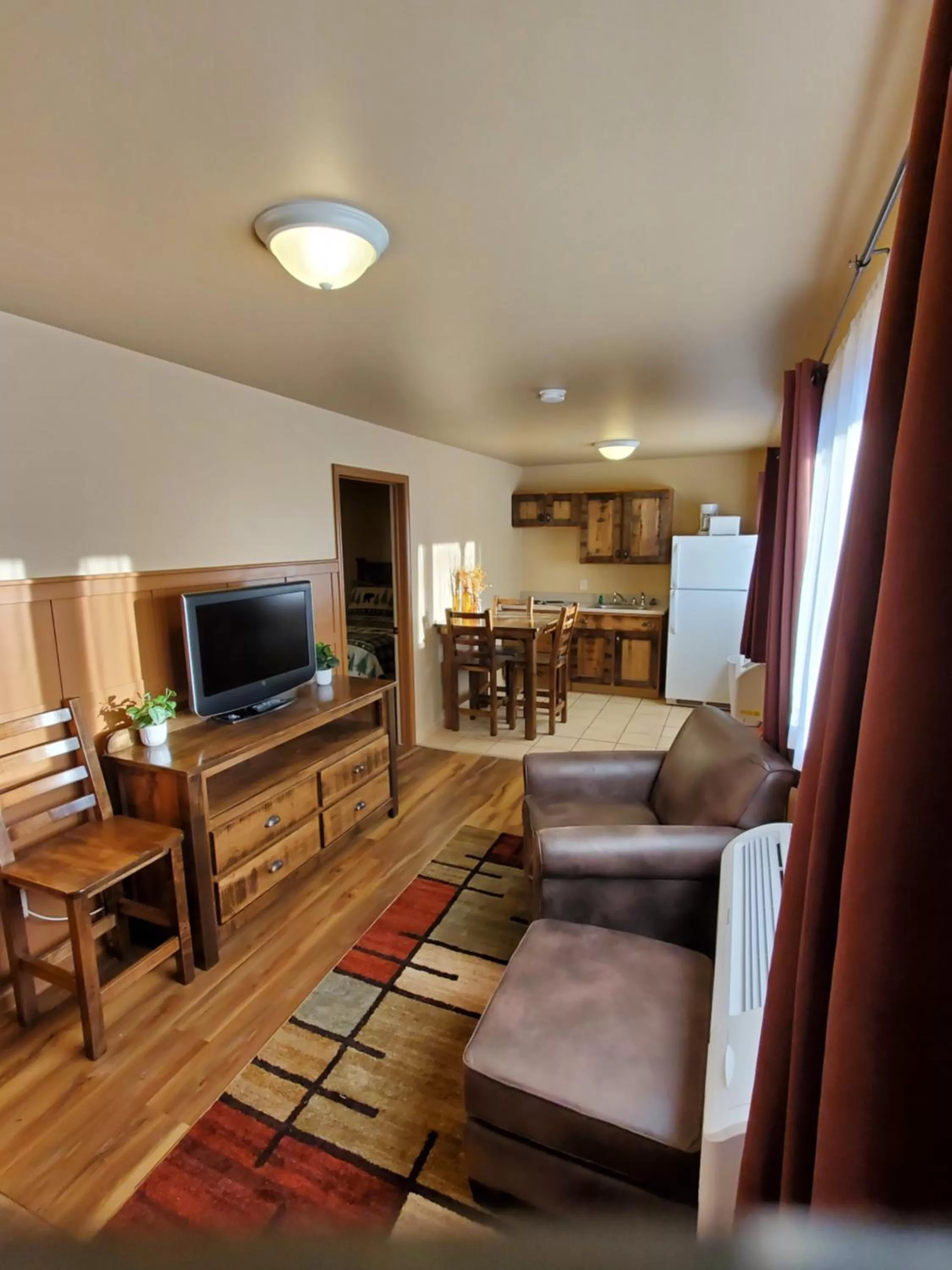 Property building, Seating Area in Bayside Resort, Lake George NY