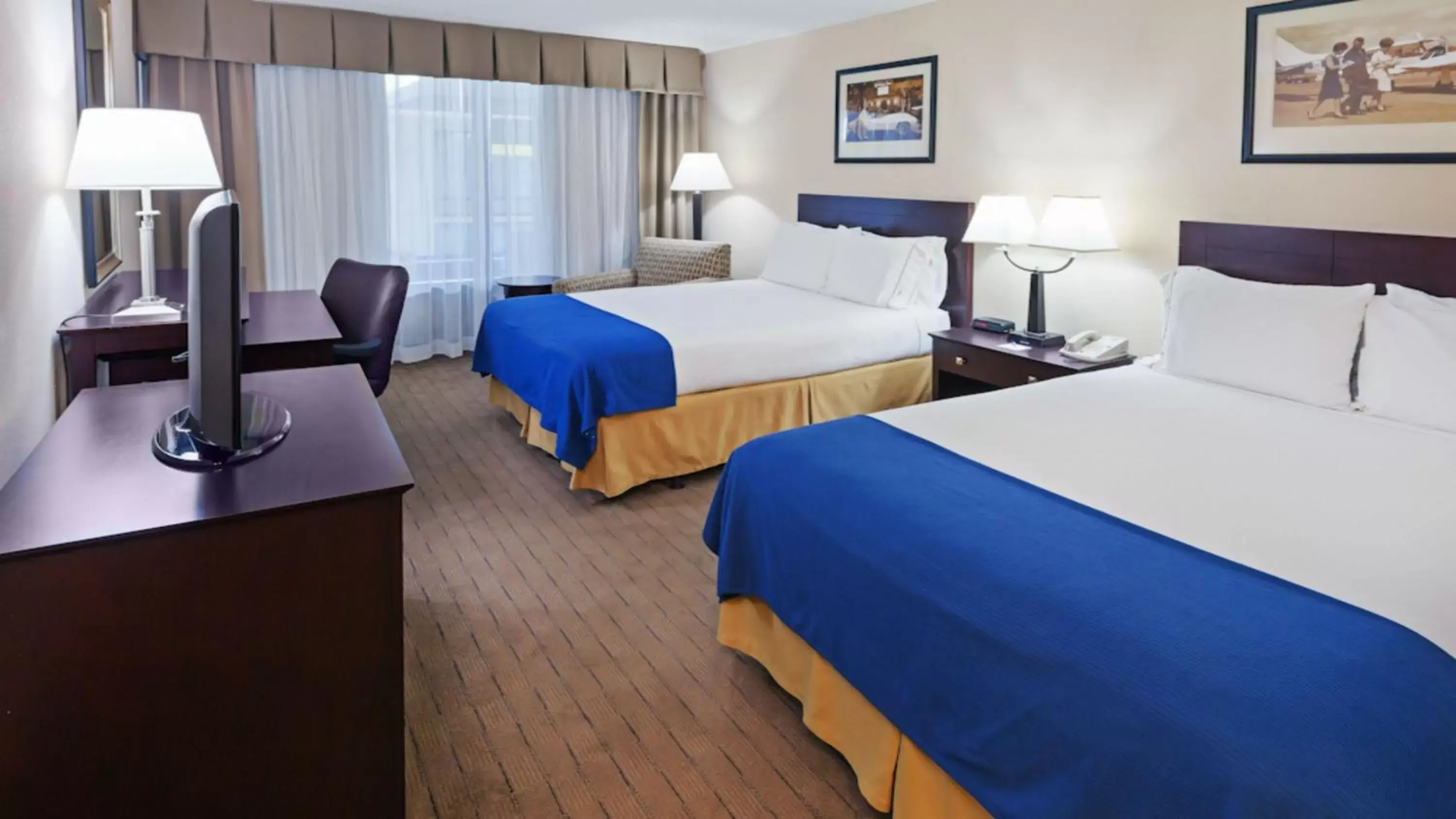 Photo of the whole room, Bed in Holiday Inn Express Little Rock-Airport, an IHG Hotel