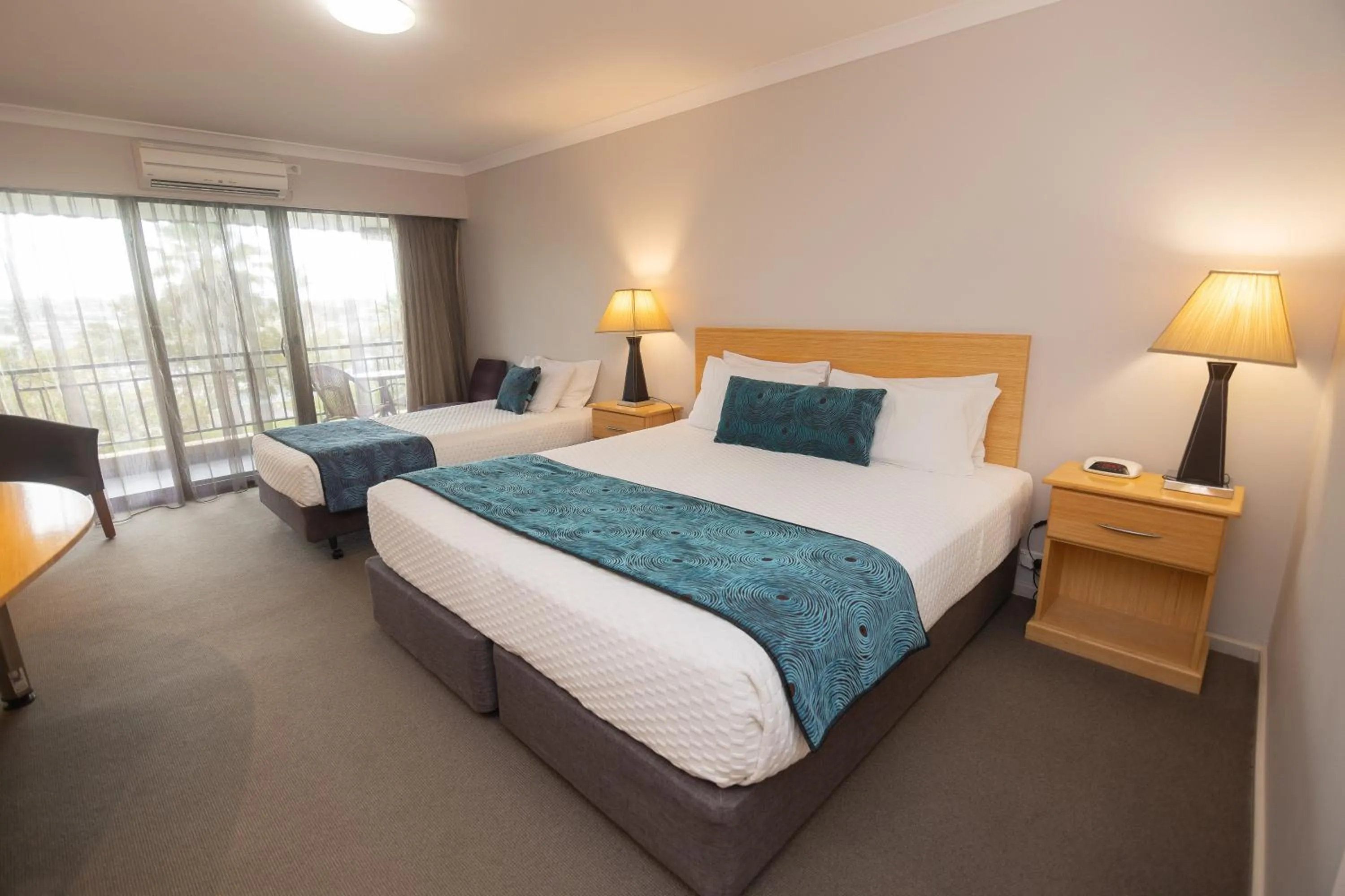 Bedroom, Bed in Dog Rock Motel