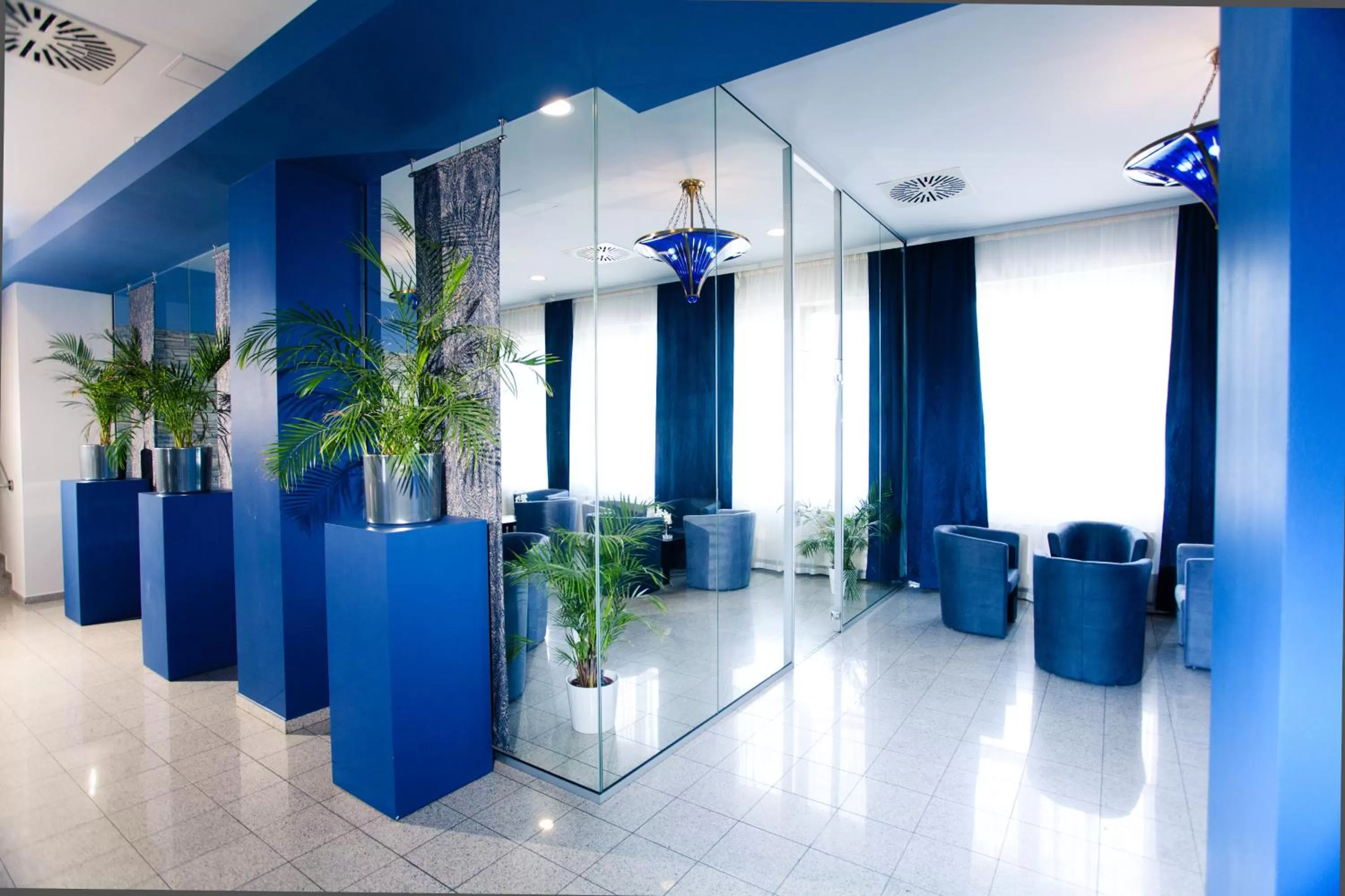 Lobby or reception in Lenas Donau Hotel