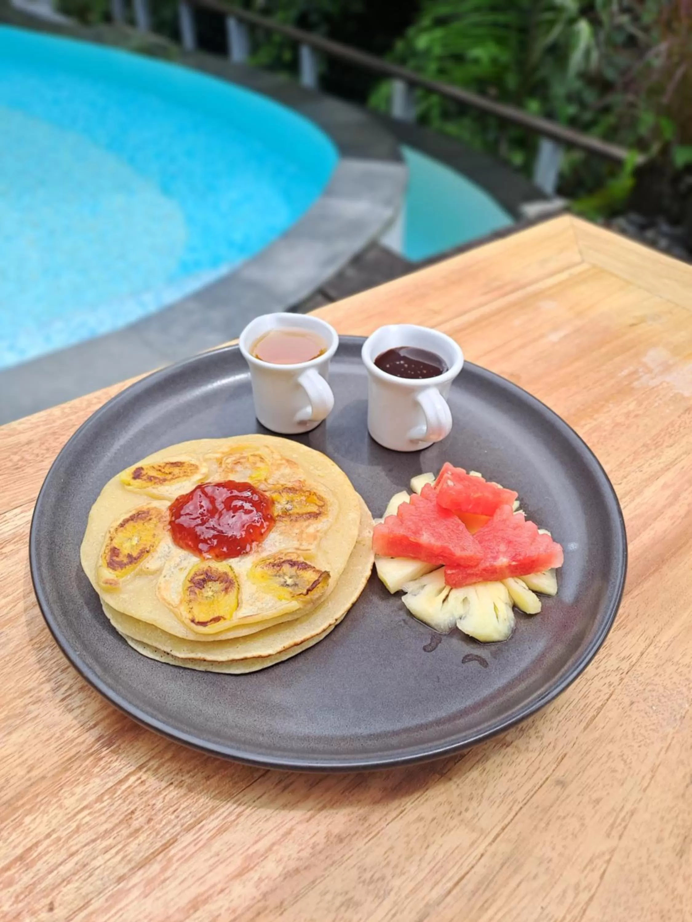 Breakfast in Parvati Retreat Villas