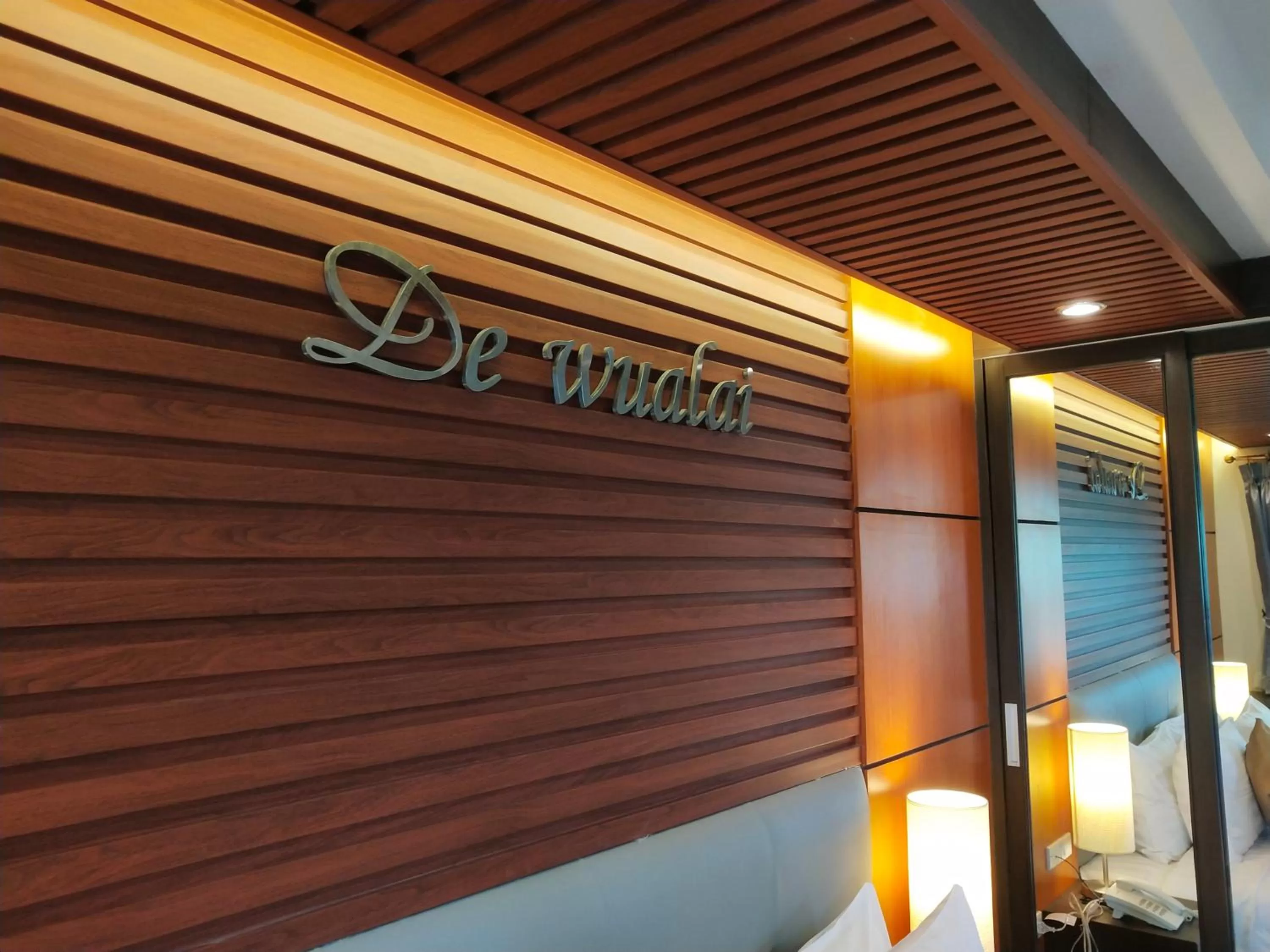 Decorative detail in Hotel De Wualai