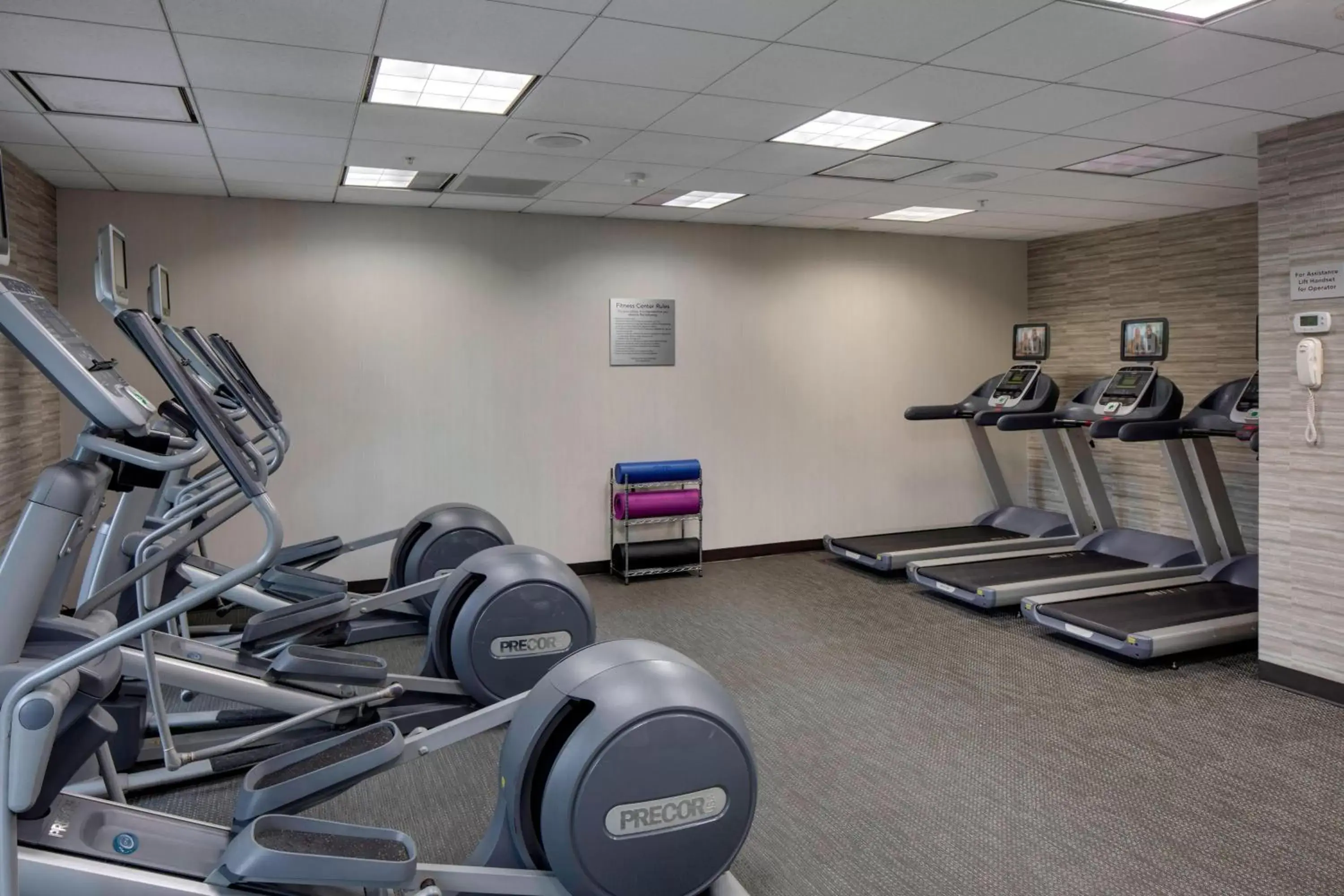 Fitness centre/facilities, Fitness Center/Facilities in Courtyard by Marriott Boston Logan Airport