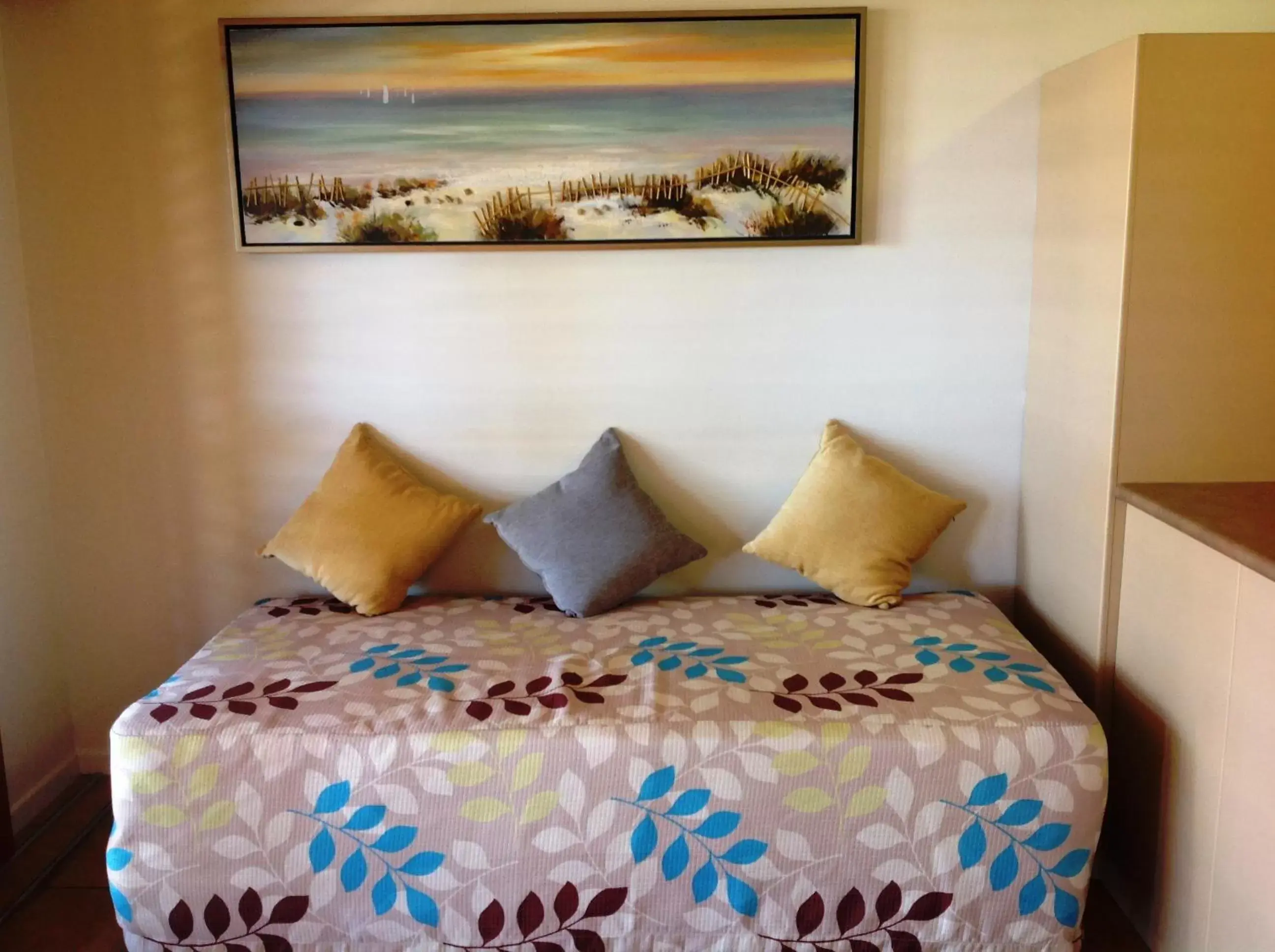 Decorative detail, Bed in at Boathaven Bay Holiday Apartments