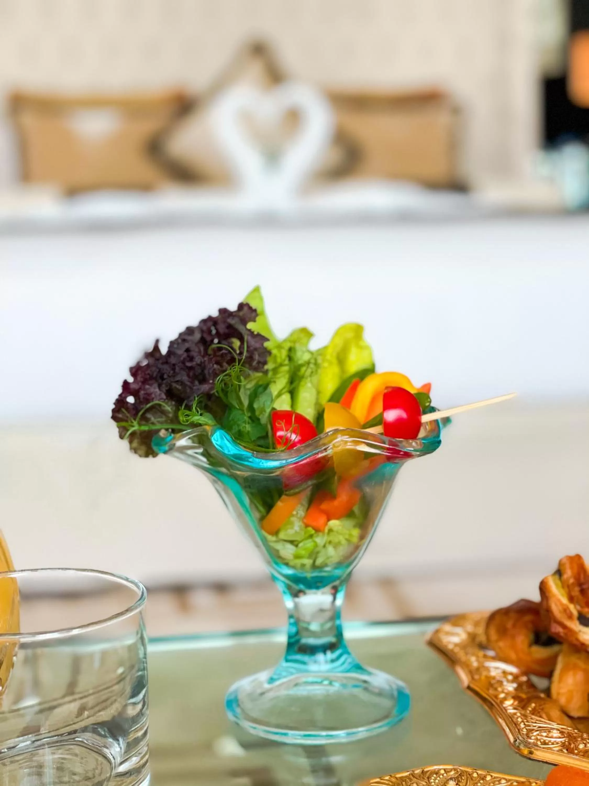 Food in Mövenpick Grand Al Bustan