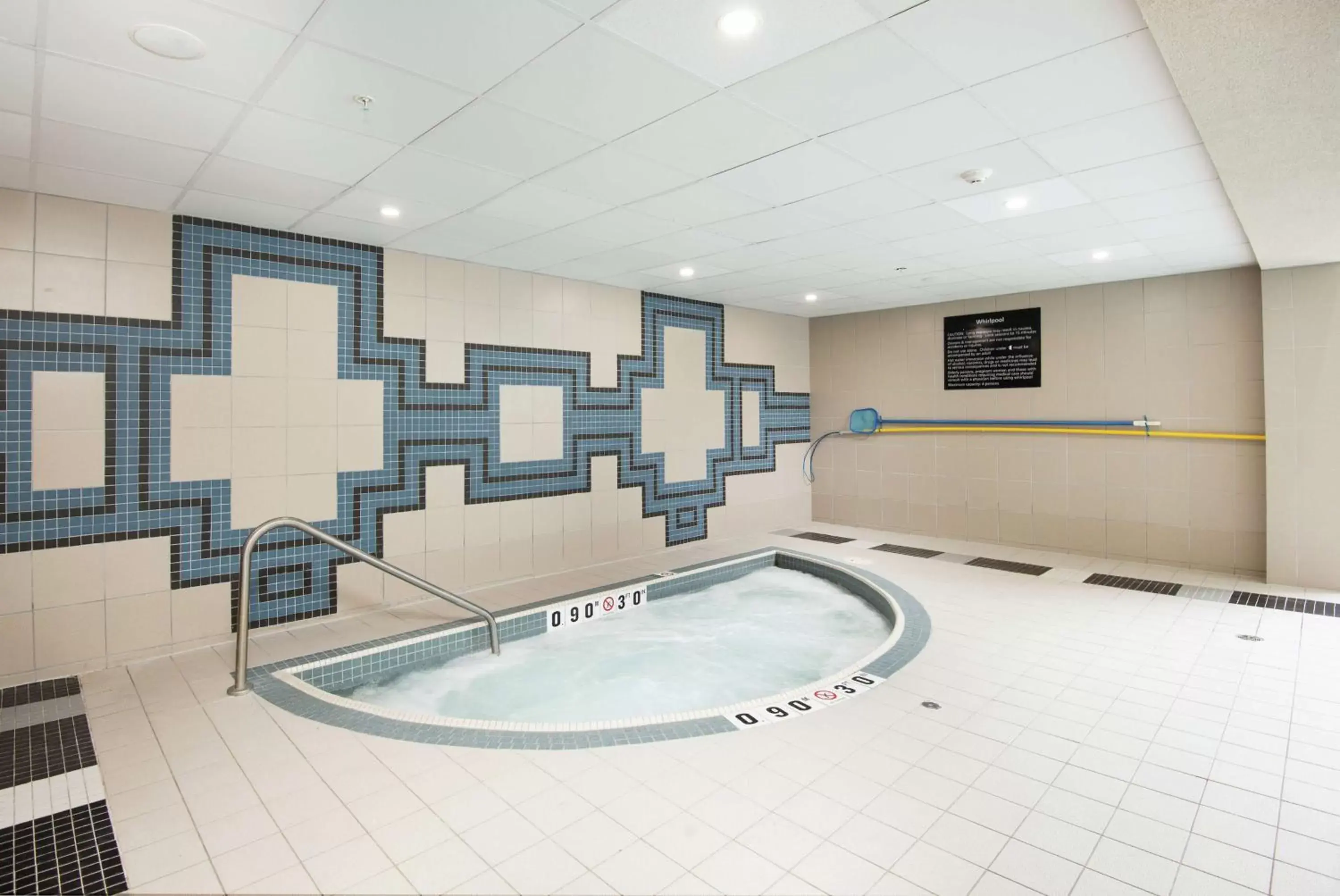 Sports, Swimming Pool in Hampton Inn & Suites by Hilton Barrie