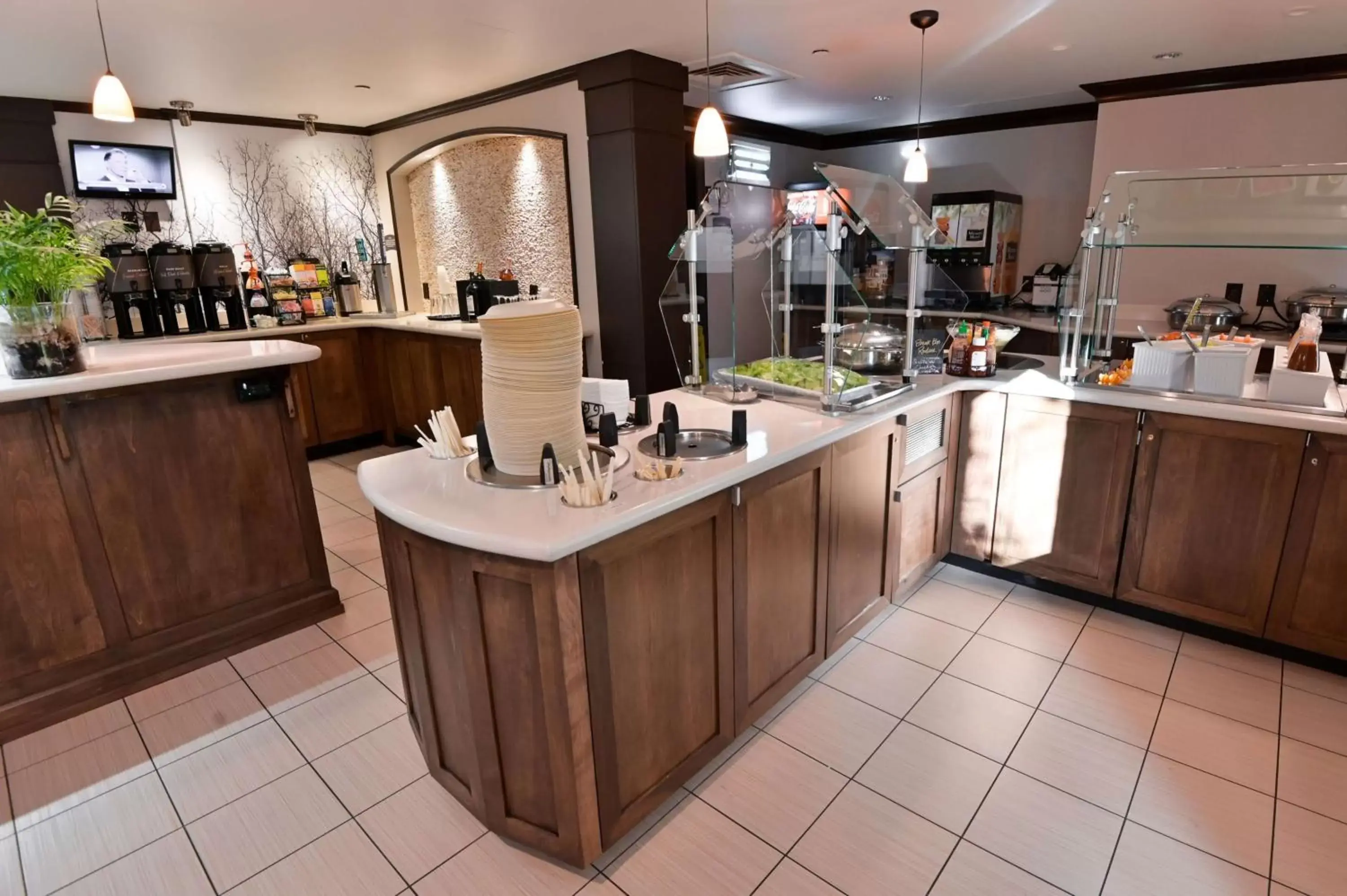 Lobby or reception, Kitchen/Kitchenette in Sonesta ES Suites Fort Lauderdale Plantation