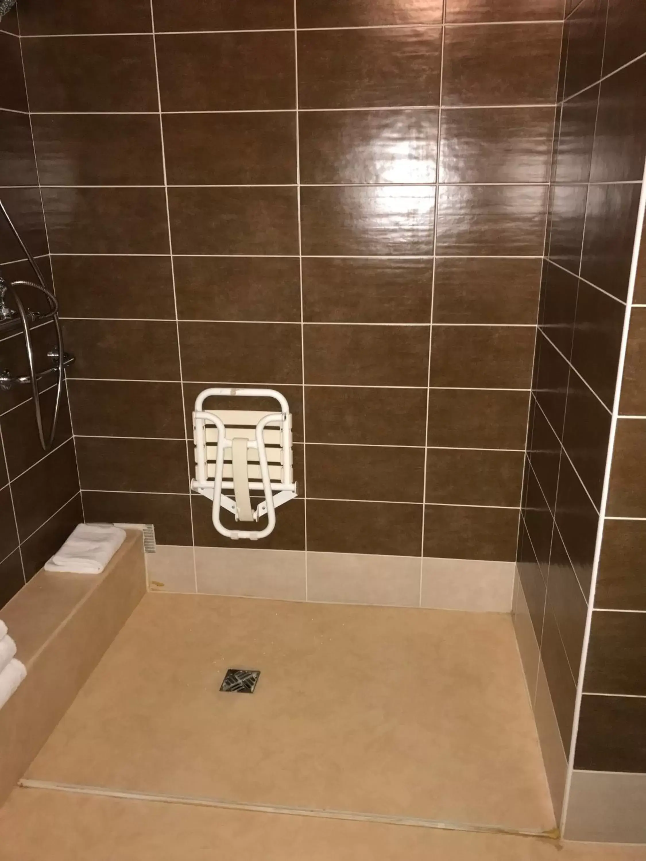 Bathroom in Hotel du Clocher