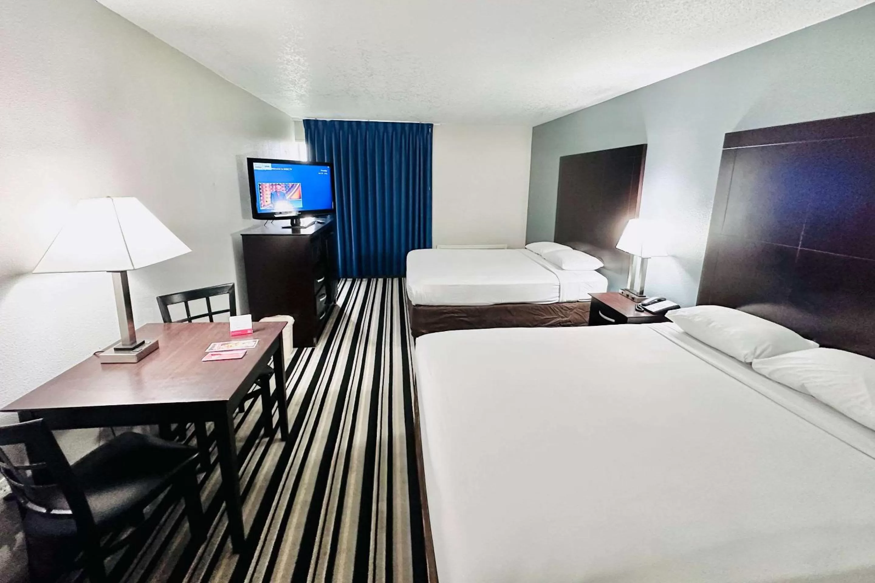 Bedroom, Bed in Econo Lodge Ardmore