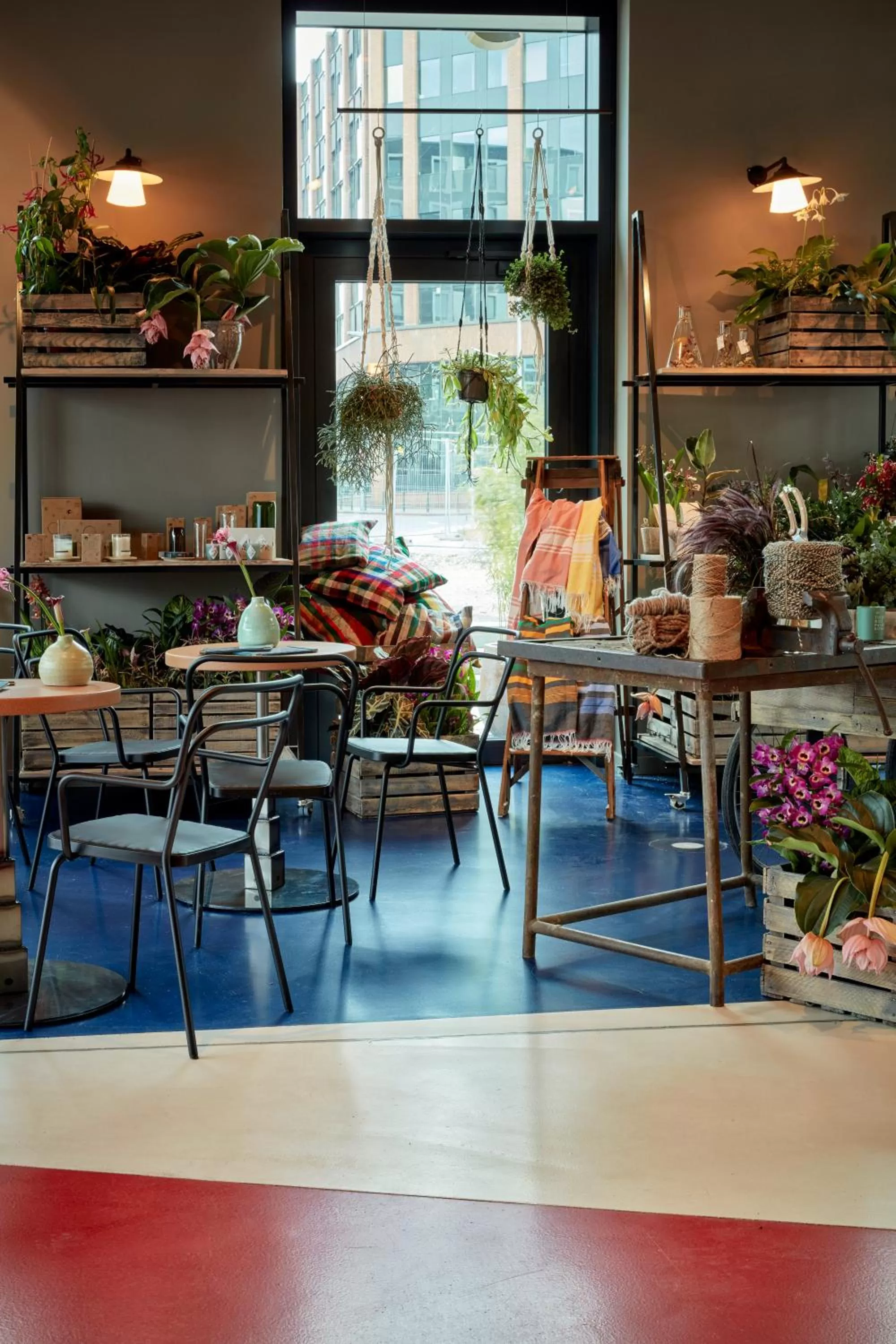 Lobby or reception in 25hours Hotel Das Tour