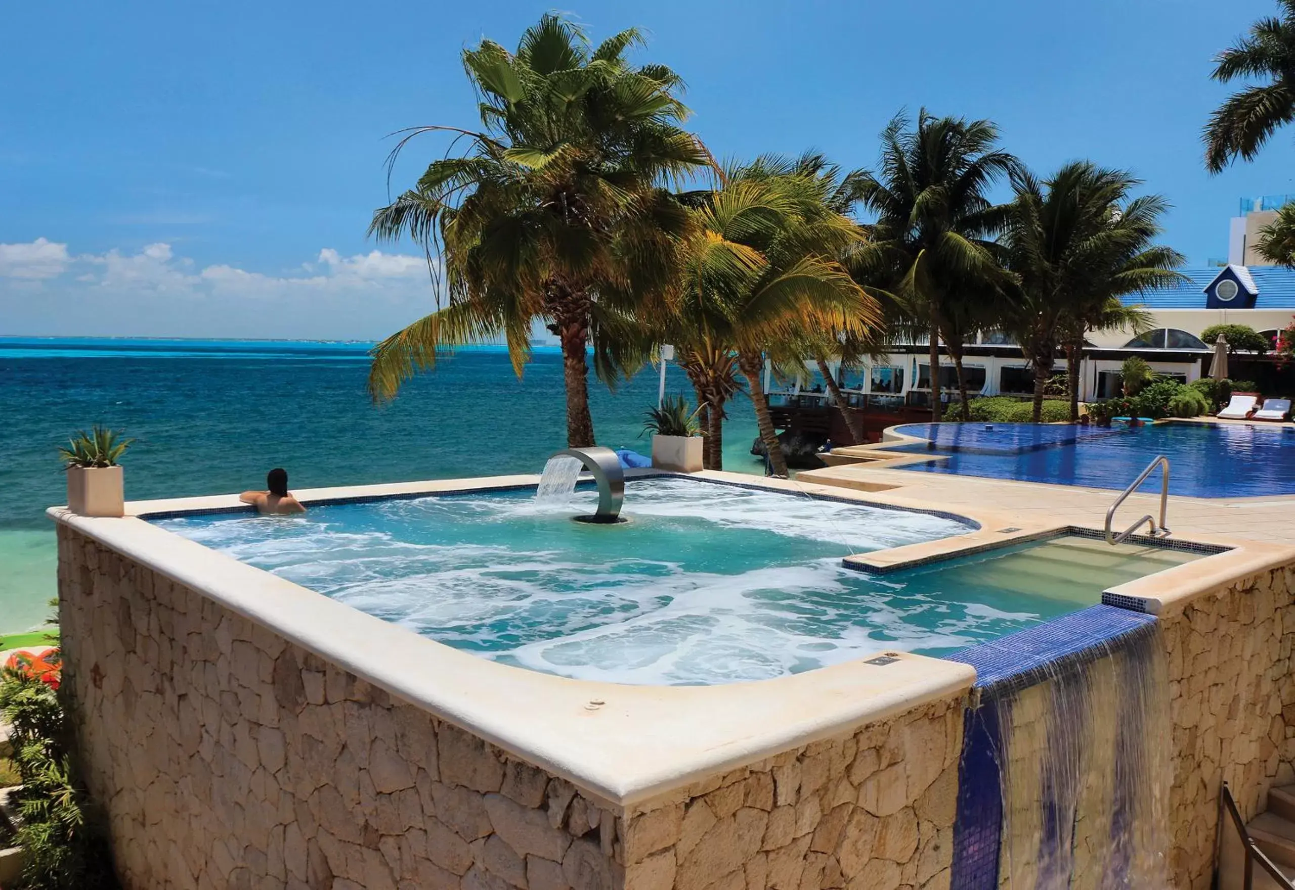 Hot Tub in Zoetry Villa Rolandi Isla Mujeres Cancun - All Inclusive