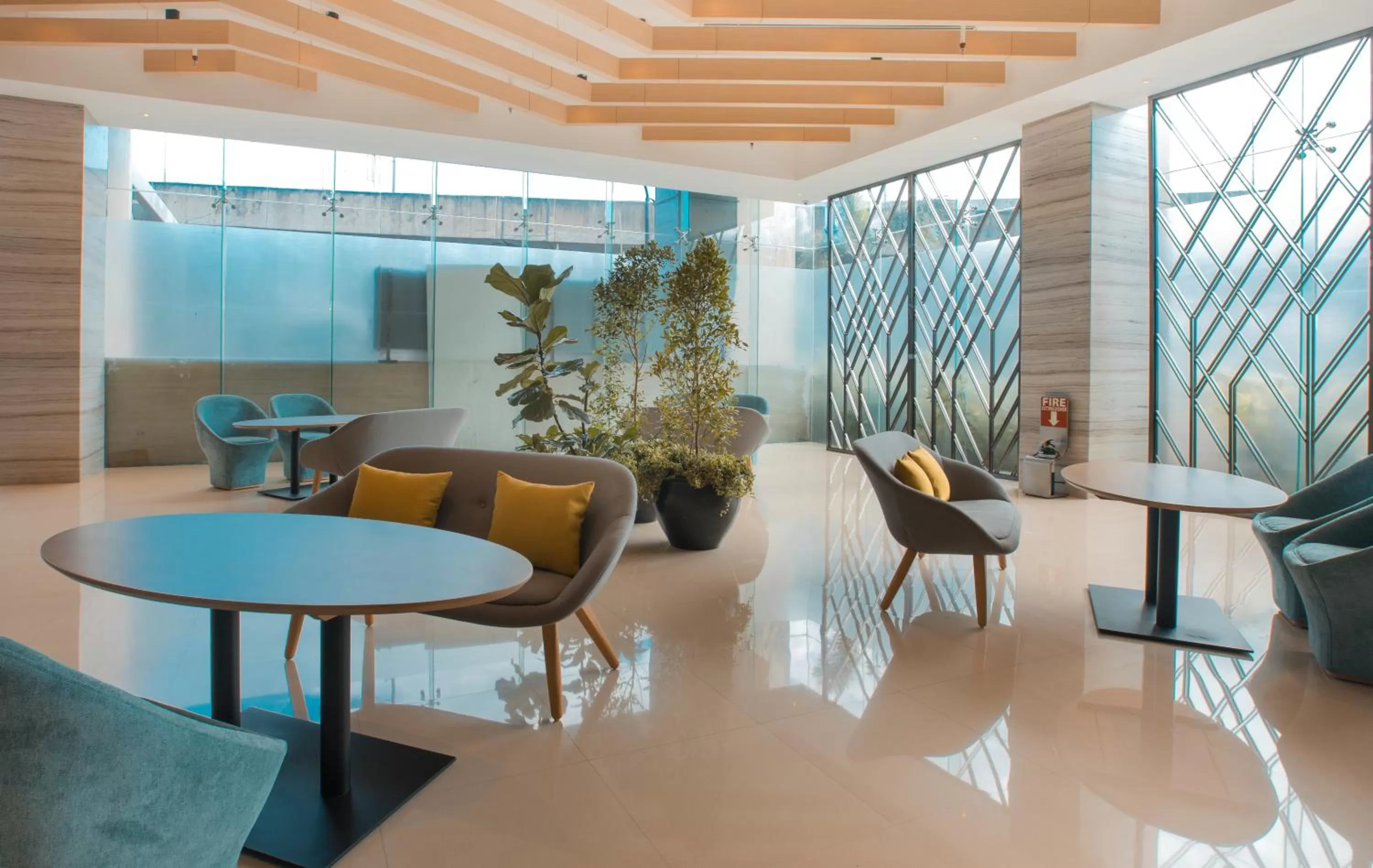 Restaurant/places to eat in Holiday Inn Express Manila Newport City by IHG