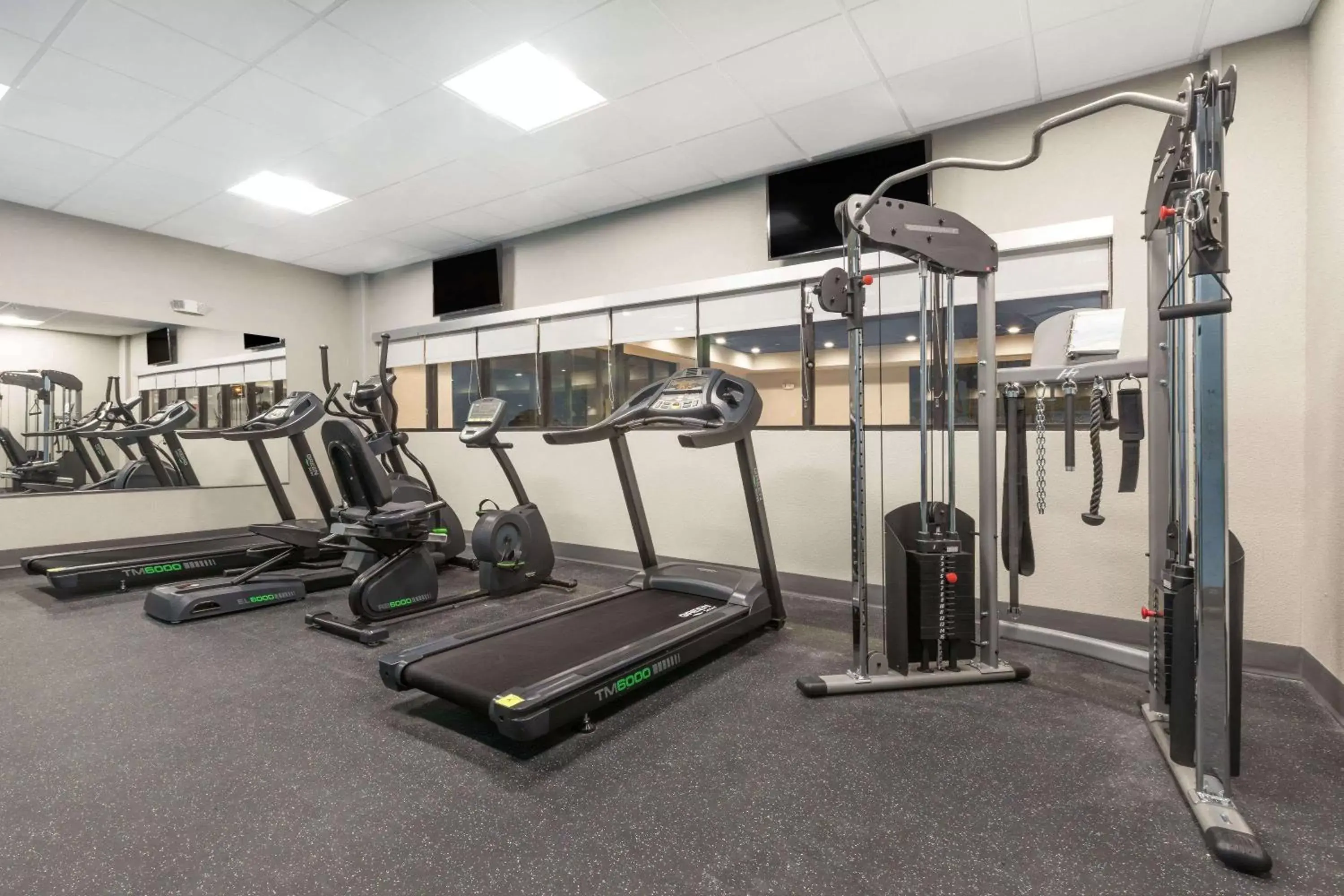 Fitness centre/facilities in Wingate by Wyndham Lubbock Fitness centre/facilities in Wingate by Wyndham Lubbock