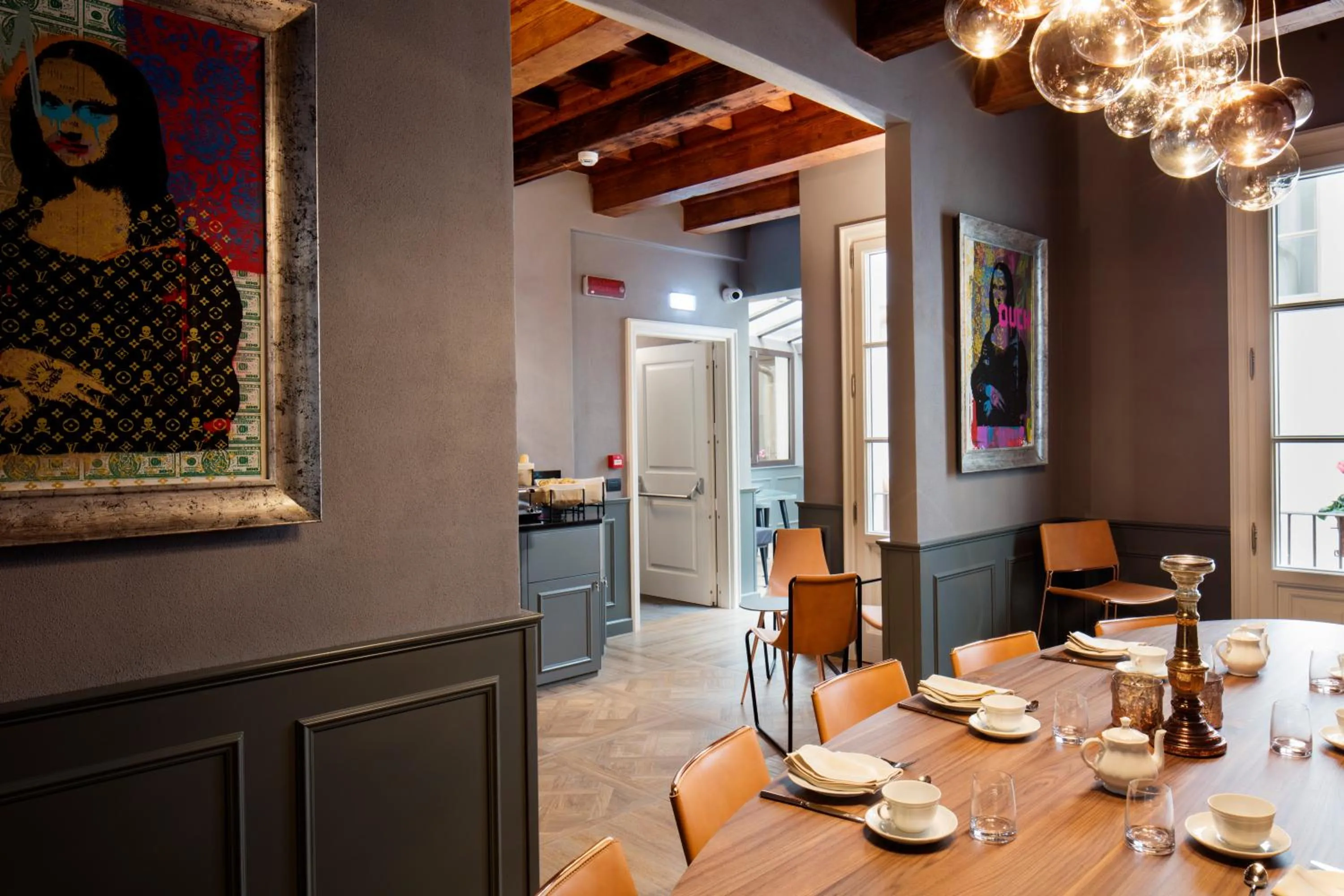 Buffet breakfast in The Frame Hotel