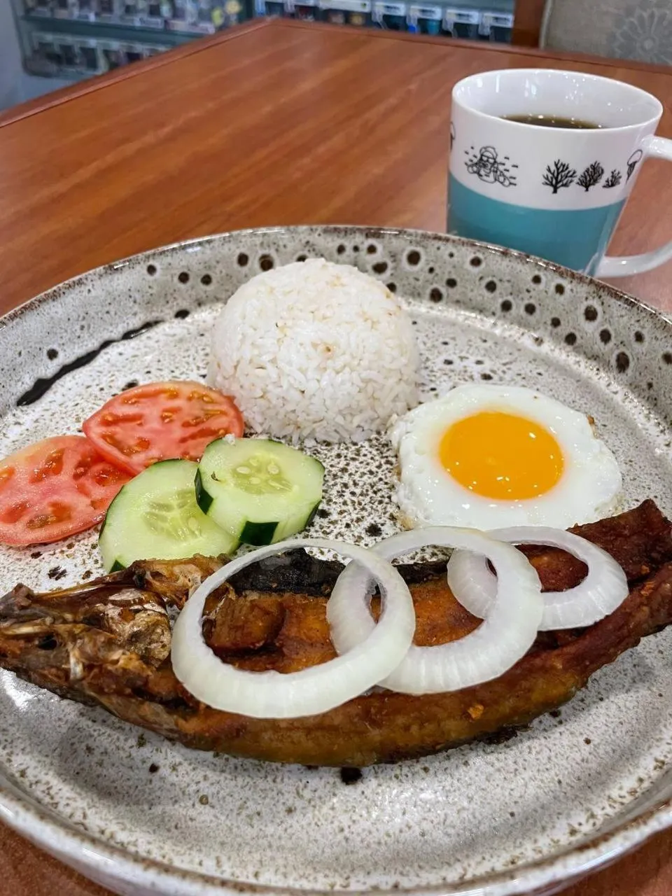 Breakfast in Paragon Hotel and Suites