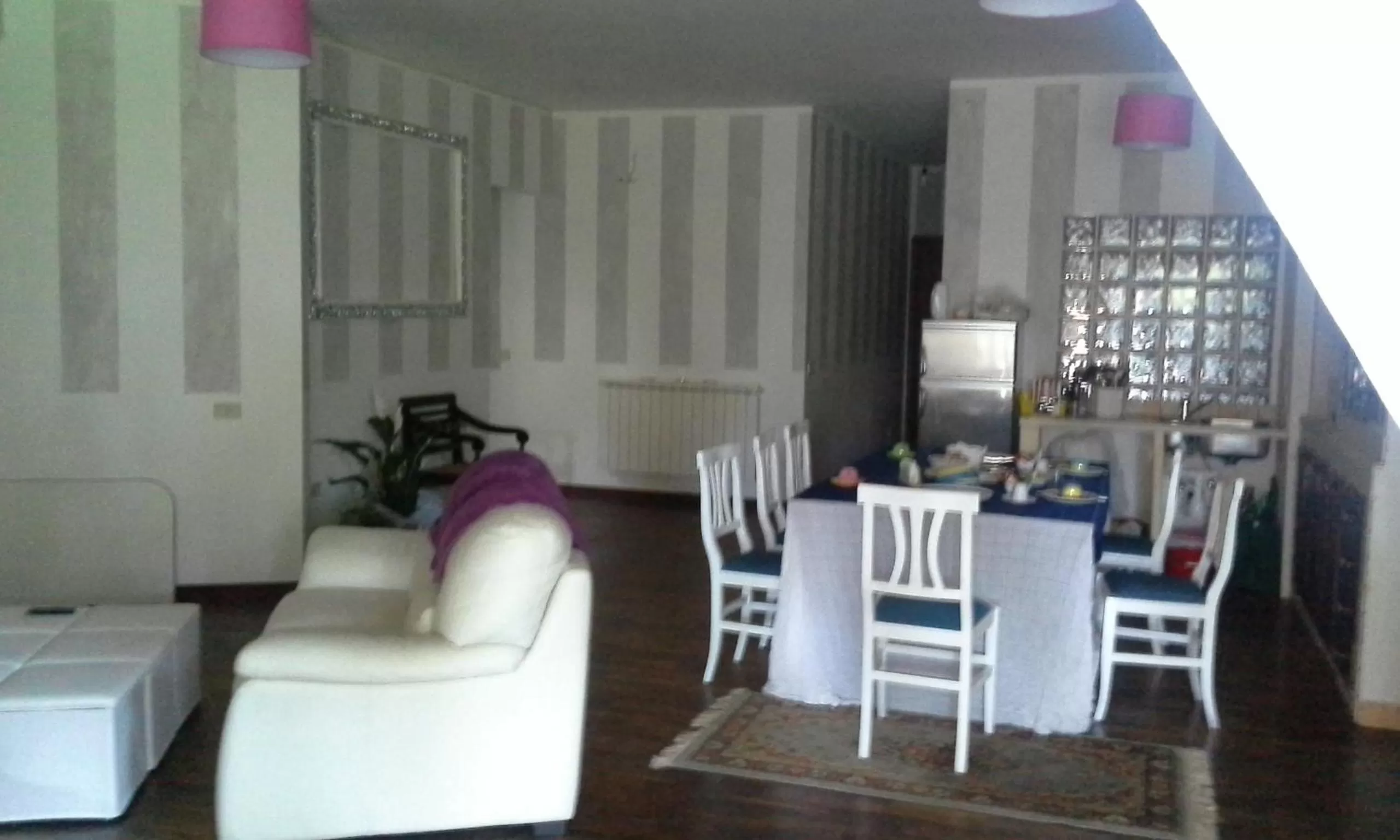 Living room, Restaurant/Places to Eat in A57